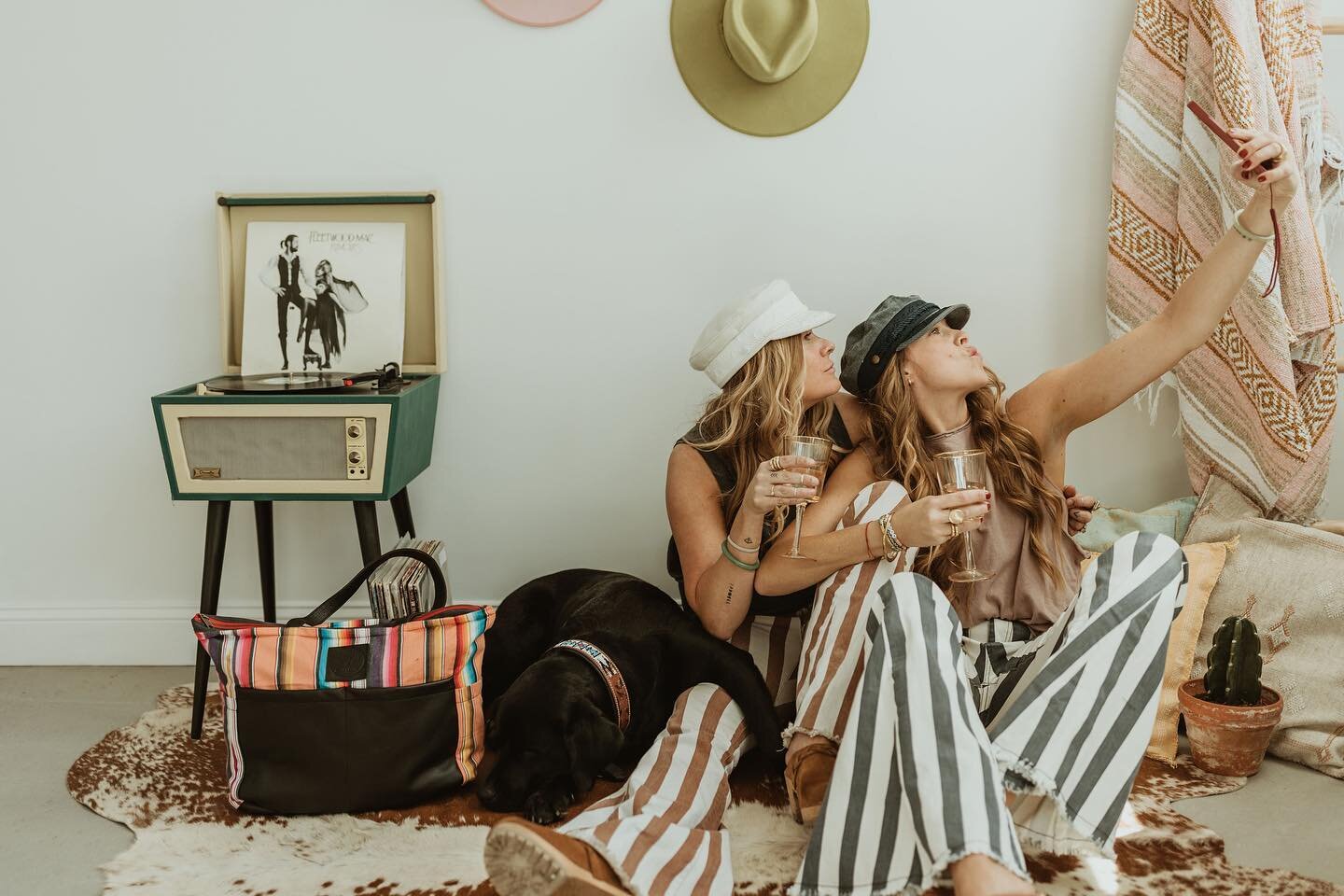 Two sisters, one signature pup and an undeniable brand marked by a fusion of west coast, boho, vintage vibes. After @vaalbaradesigns posted this photo from their brand shoot the other day, I knew it needed to live in my feed forever. It&rsquo;s my fa
