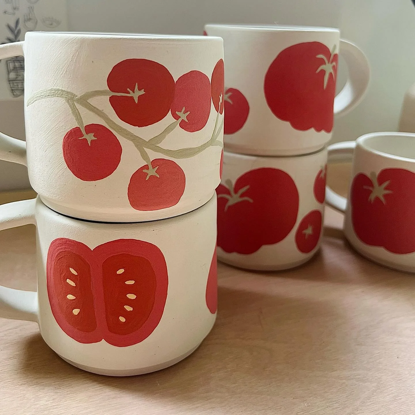 working on some tomato mugs!!! I&rsquo;ll have these available this Sunday at a pop up I&rsquo;m attending here in Portland @good_measurepdx 11-4pm with other amazing artists