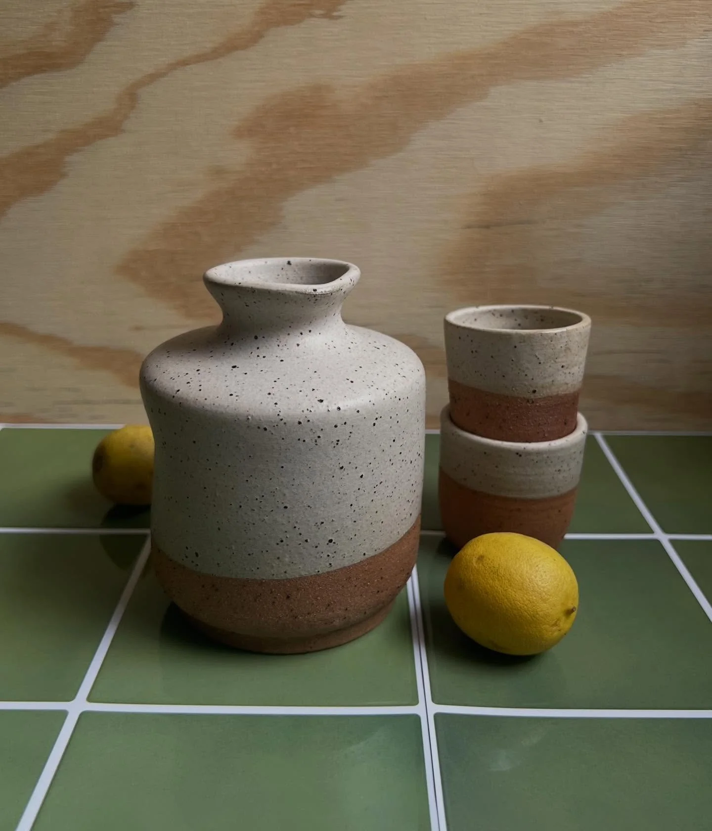 🍋&zwj;🟩I&rsquo;ve still got one mezcal sipping set available 🍋&zwj;🟩

#mezcalcocktails #mezcal #ceramicartist #ceramics #functionalart #ceramicdesign #sippingcocktails #potteryofinstagram #potterylove #smallbusinesslove #smallbusiness