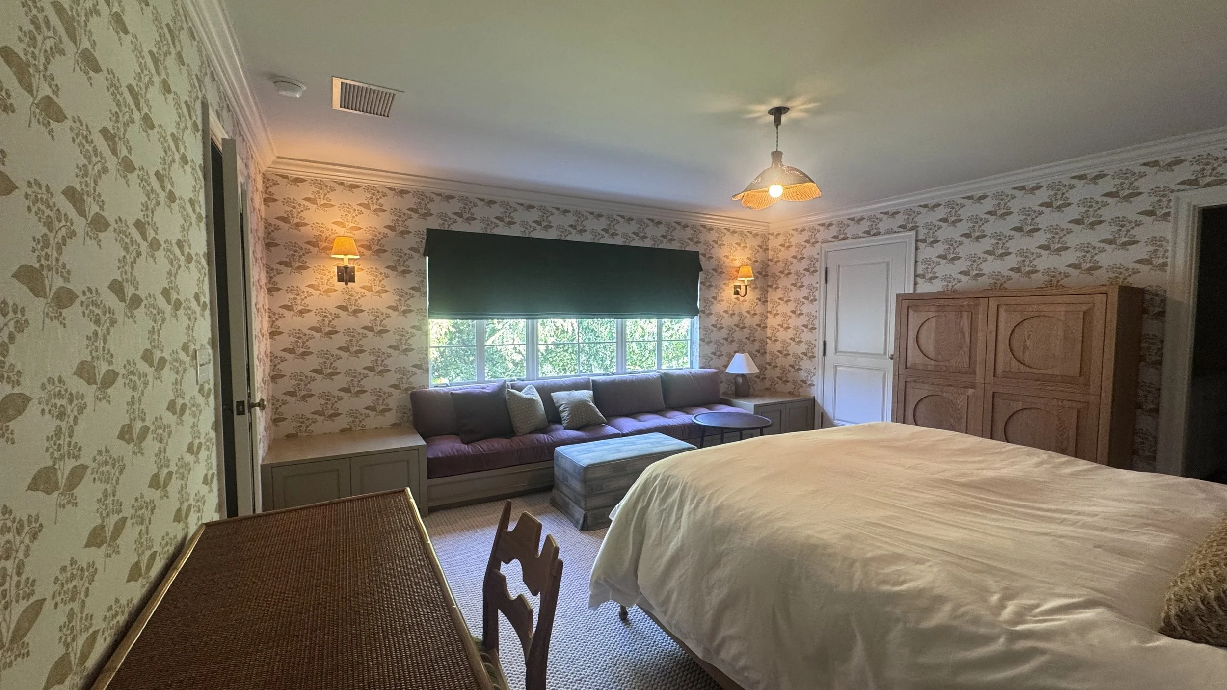 Kerry Joyce Wallpaper installed by Gioze Wallcoverings Los Angeles 