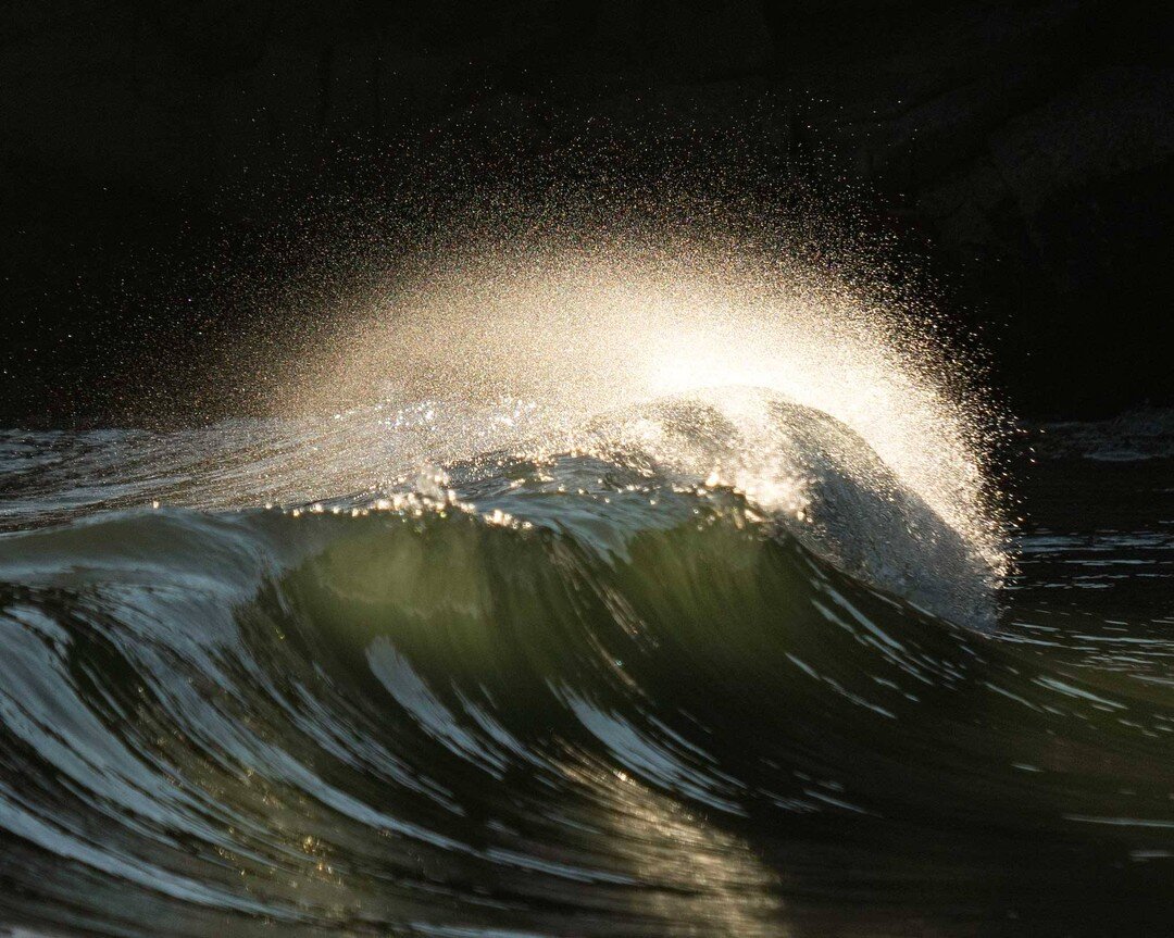 Wave
#nationalparkgeek #usnationalparks #pictureourparks #usnationalparks #nationalparkmagazine #sandbeachacadia #acadianationalpark #acadianationalparkguide #acadianps #friendsofacadia #visitmaine #maine #sandbeach #houseoftones #gameofvisuals #capt