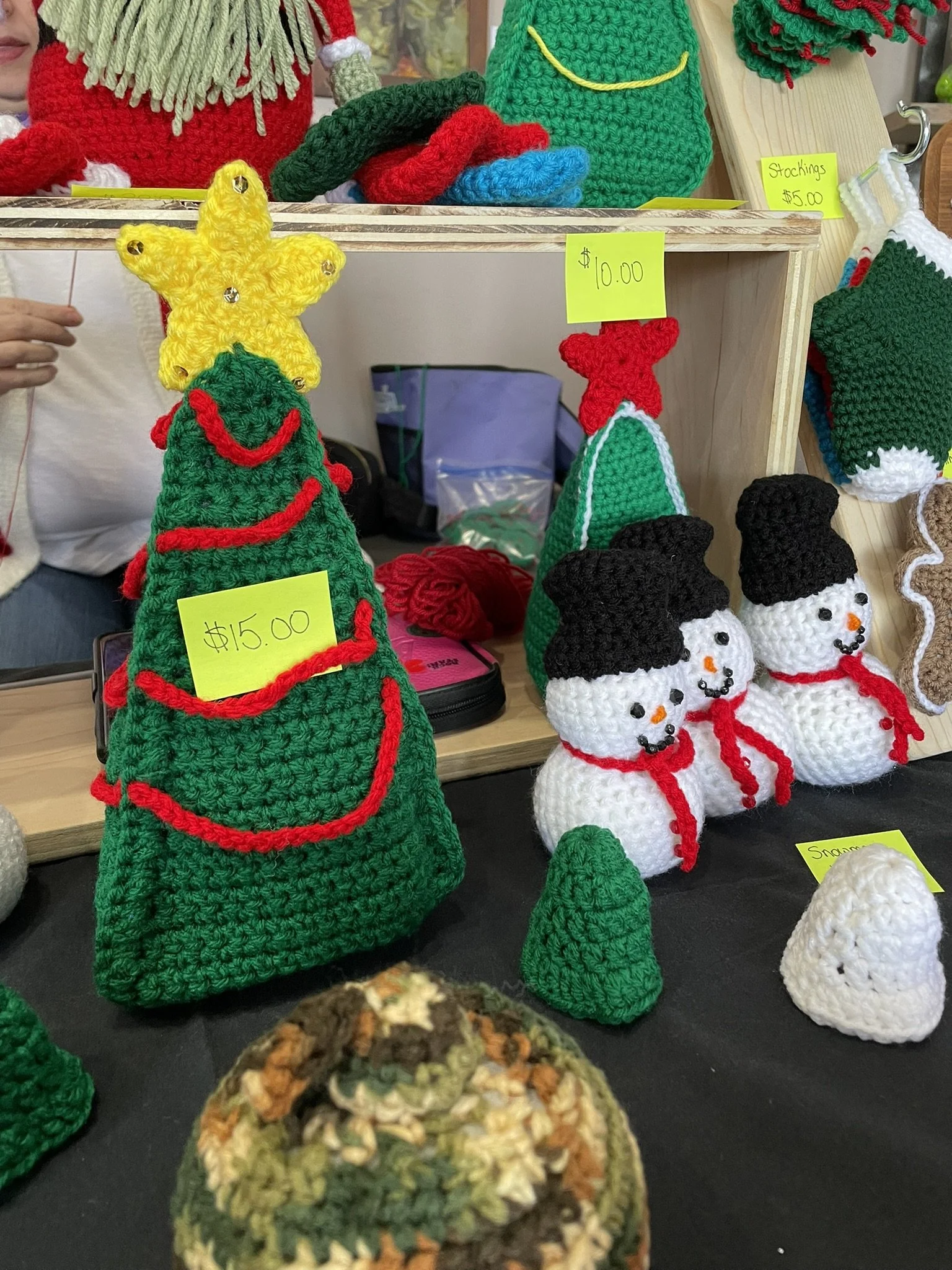 VL Stitches Crafts and Treats.JPEG