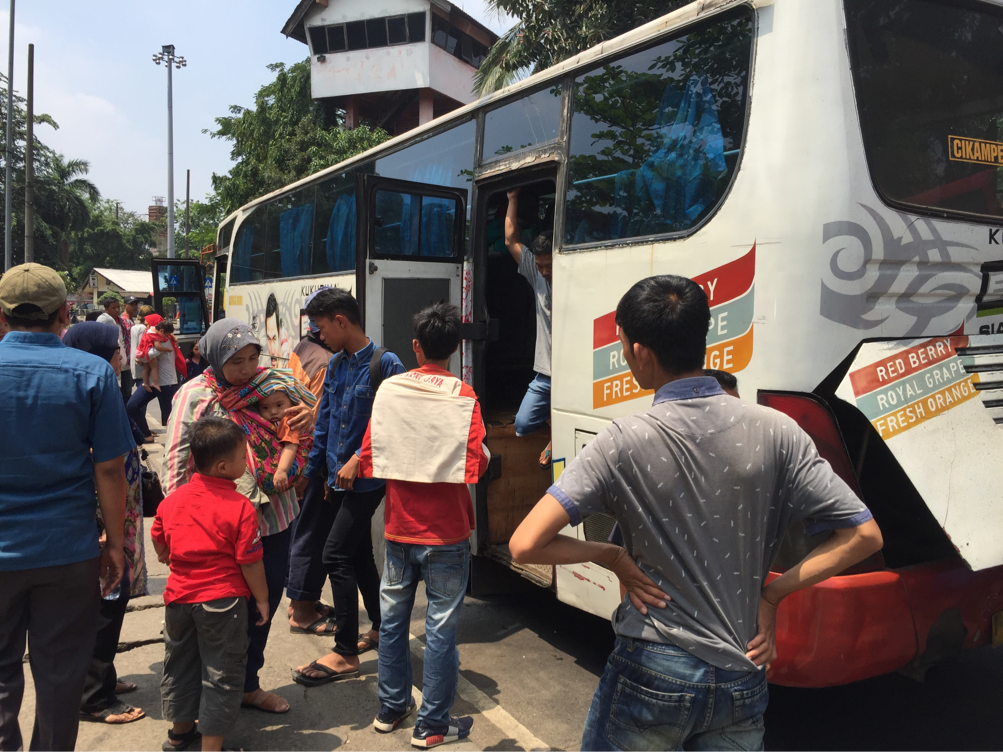 Traveloka Intercity Bus Booking Platform Lutfiadi Rahmanto