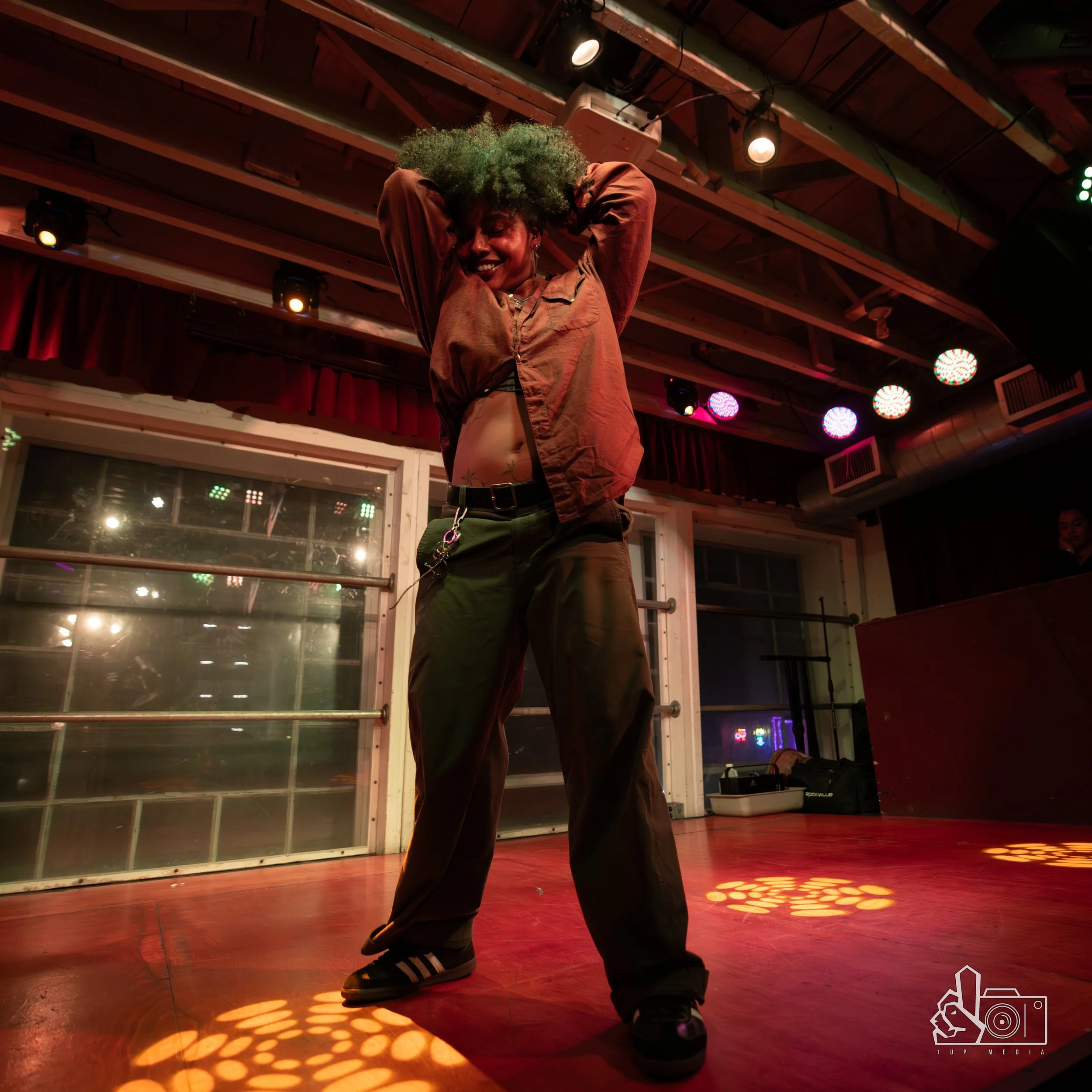 GetDown20261Up-285.jpg