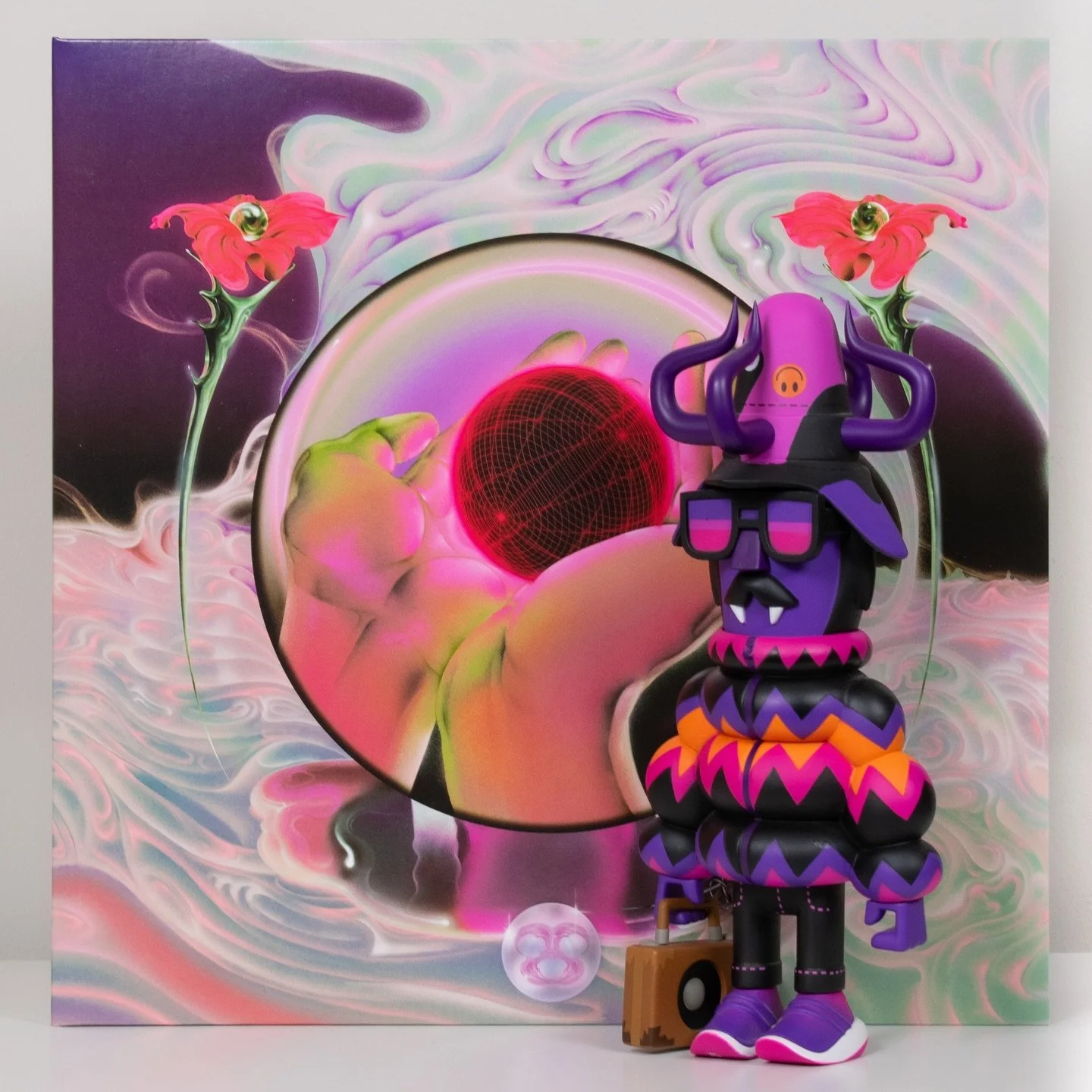 When your briefcase is a boombox 😎
@magdalenabay Mercurial World x @petefowler @superplastic Maximillian Cash

#vinylandvinyl #vinyltoys #magdalenabay