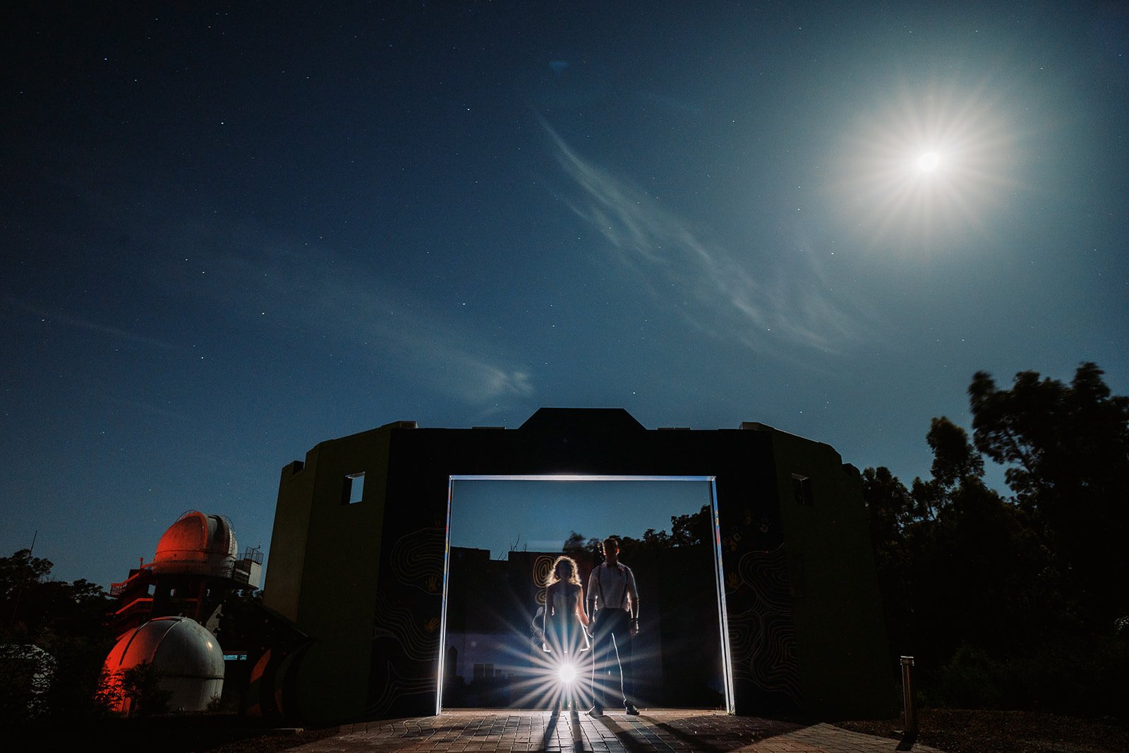 When you get married at an Observatory, why not do an epic starry night photo shoot?!

Love this stunning photo from @wildfeatherscreative of gorgeous Jen &amp; Justin up at the Perth Observatory (did you know you can get married up at the Observator