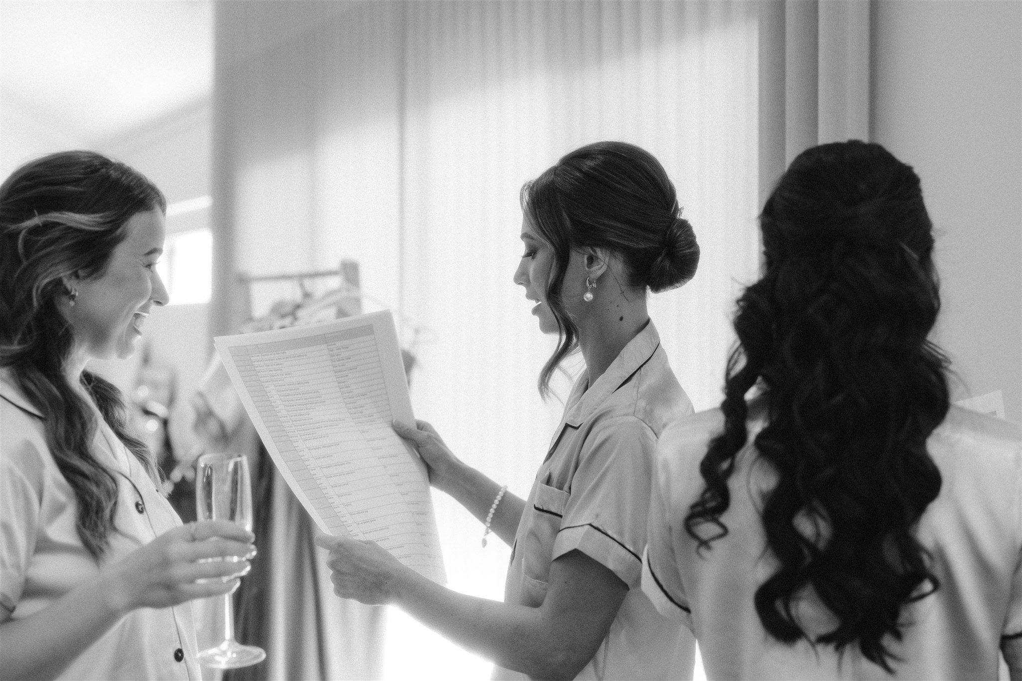 When you get back the pro pics and spot your run sheet printed out in A3 at bridal prep 👏 

Photo by an actual angel @annimariaphotography 

Want to get super organised with us and channel these vibes? We've got a handful of key dates remaining for 