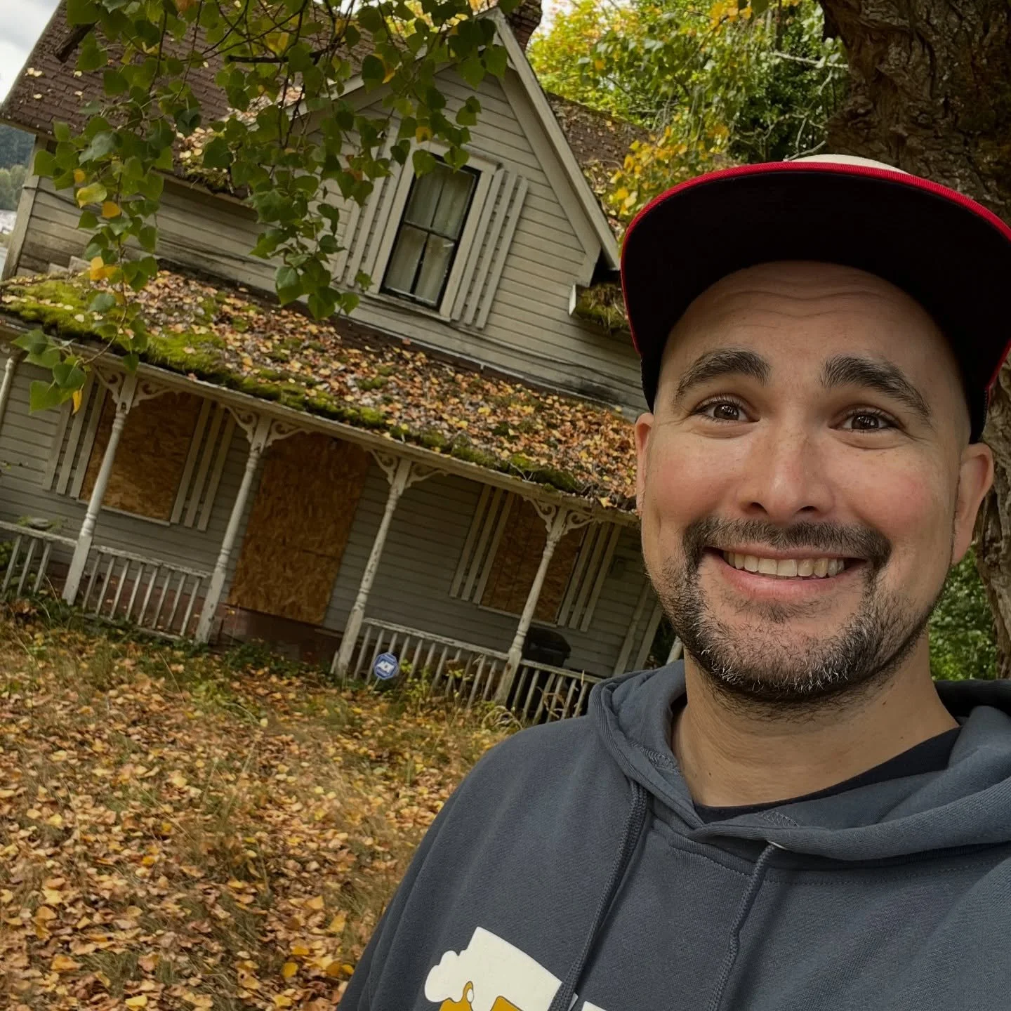 Found this cute lil fixer upper along the Poulsbo Beer Run route yesterday