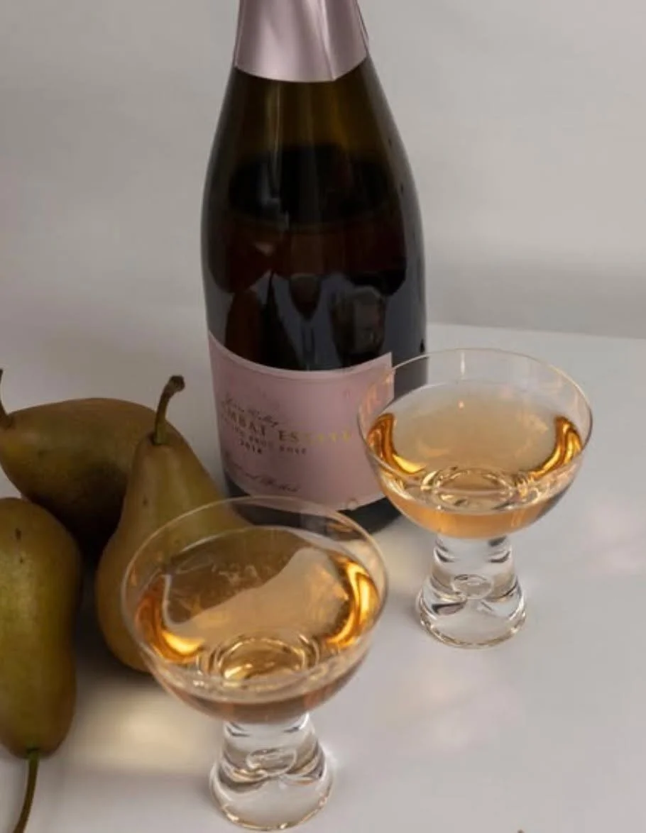 @yarrambatestate is a fan favourite for Open Cellars - Nestled in the rolling hills of Nillumbik, this boutique gem is known for its small-batch, handcrafted wines made with passion and precision. From elegant Pinot Noir to rich, full-bodied Shiraz,