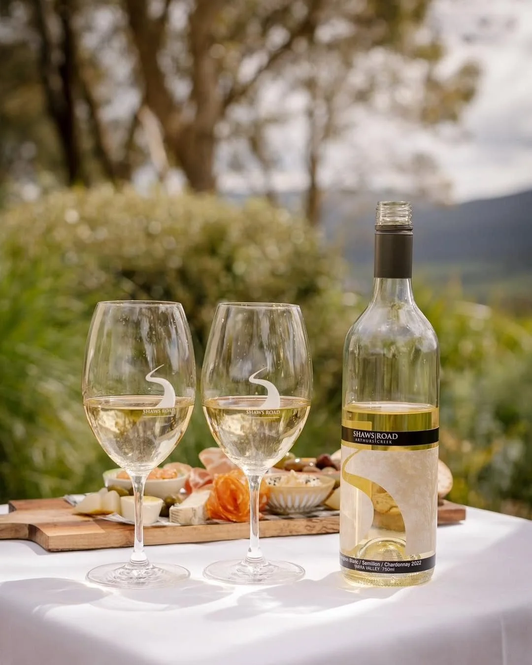 @shawsroadwinery  is bringing all the flavour to Open Cellars of Nillumbik Spring 2025! 🍷✨ Come taste their wines, explore the new Spring Menu, and soak up live music from 1&ndash;4PM each day -  including the fabulous Joel Quinn on Sunday. 

Octobe