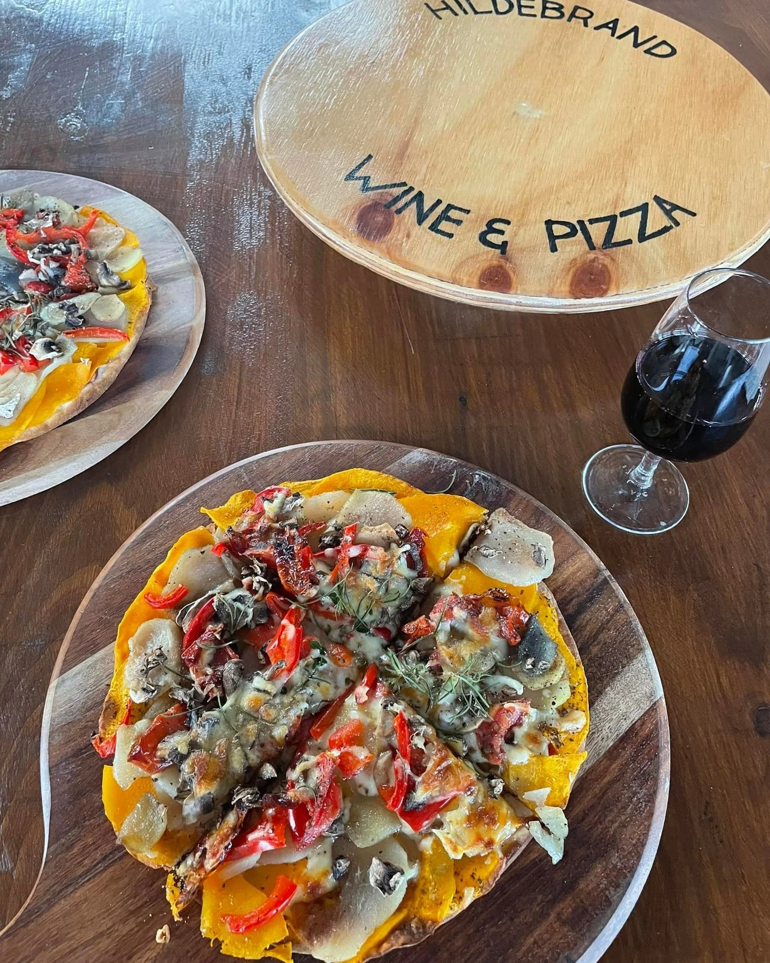 @hildebrand.ridge is ready to welcome you this Open Cellars of Nillumbik Spring 2025! π·πΆ
From 11am–5pm on October 18–19, enjoy their organic wines and craft beers alongside wood-fired pizza, desserts, and espresso coffee. Live music w