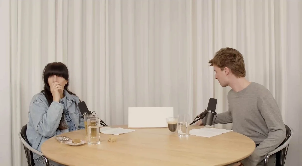 HET IS WEER HILARISCH: PODCAST DE MODESHOW VAN MODEFANATEN GEORGETTE EN WOLTER