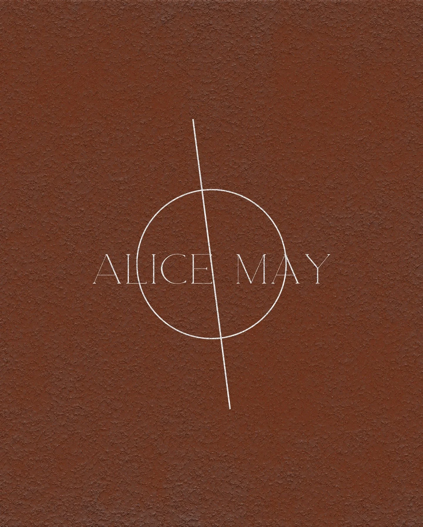 THE WORKINGS I: Your Compass

3/6 This was one of the very first concepts I explored for Alice - a logo that echoed the form of a compass. Because Alice is your compass: the guide who helps you navigate, orient yourself and find clear direction.

Eve