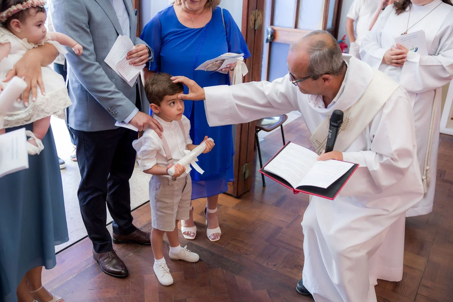 Fotógrafo de batizado no Porto. Serviço simples e de qualidade. Reportagem fotográfica de batizado 7