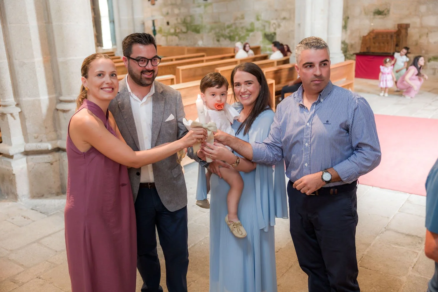 Fotógrafo de batizado no Porto. Serviço simples e de qualidade. Reportagem fotográfica de batizado 5