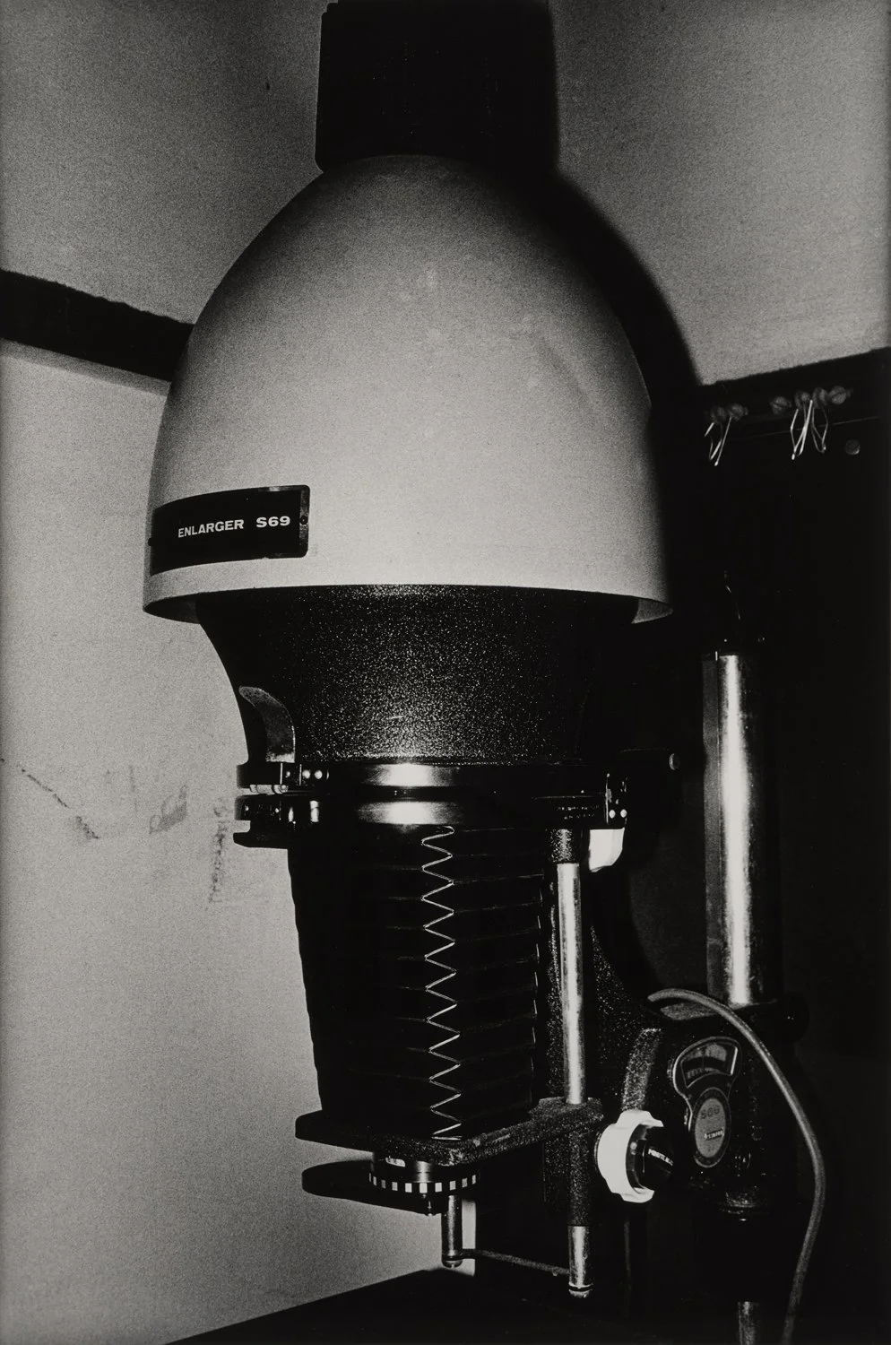 Daido Moriyama. Dark room, Setagaya-ku, Tokyo, 1990 (DM15)