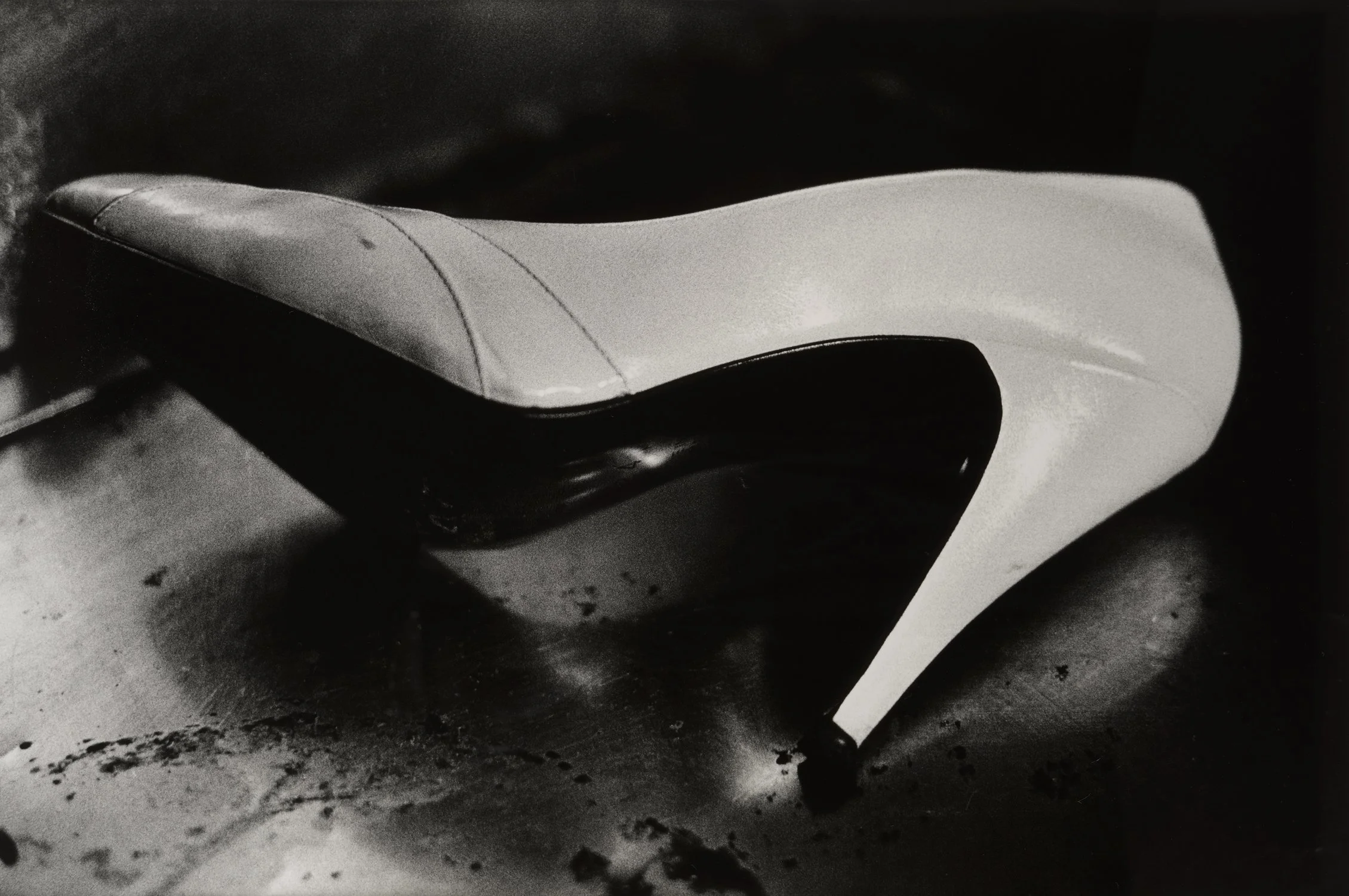 Daido Moriyama. High Heel, Nakano-ku, Tokyo, 1990 (DM04)