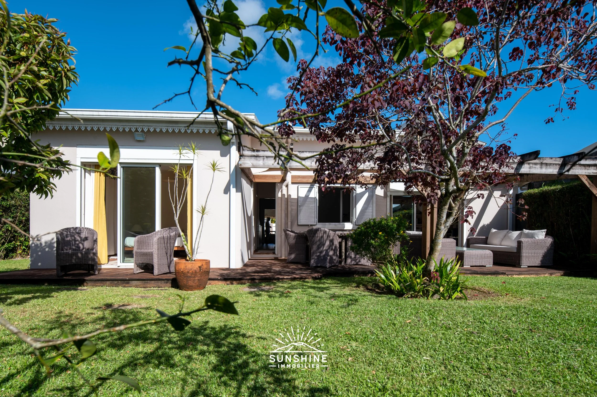 Villa 5 pièces Sainte Suzanne | VENDUE
