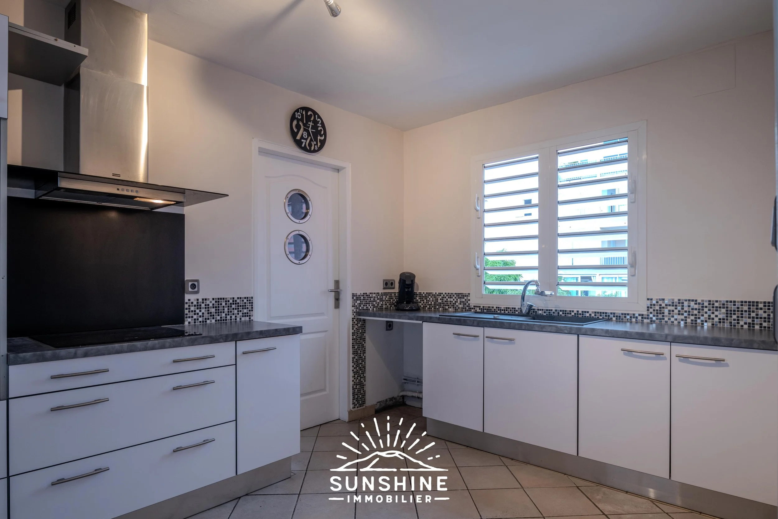 Appartement 4/5 pièces avec vue mer et parking Moufia | 185 000 € FAI