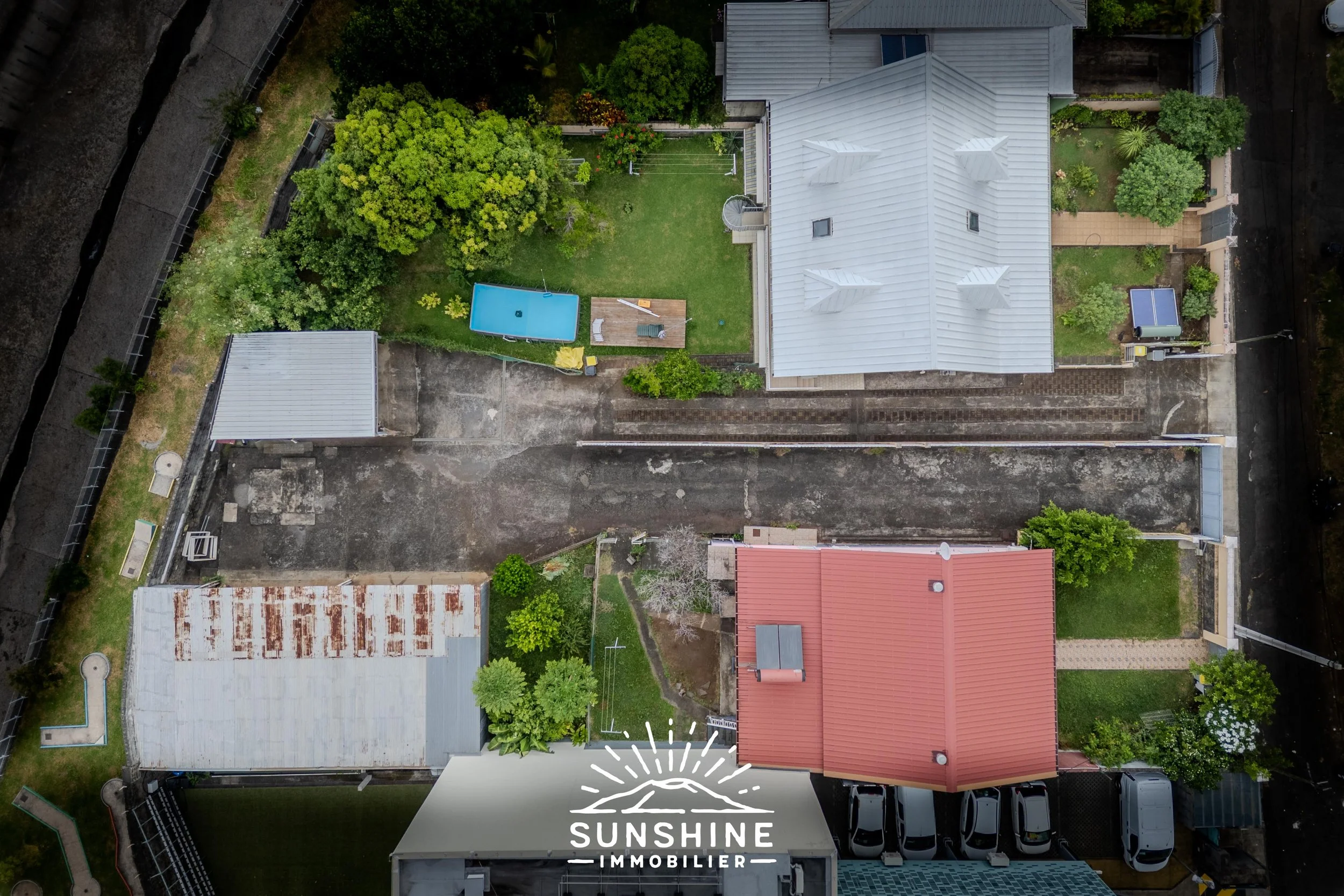 Terrain 1 580 m² en zone UI Saint‑Denis | 900 000 € FAI