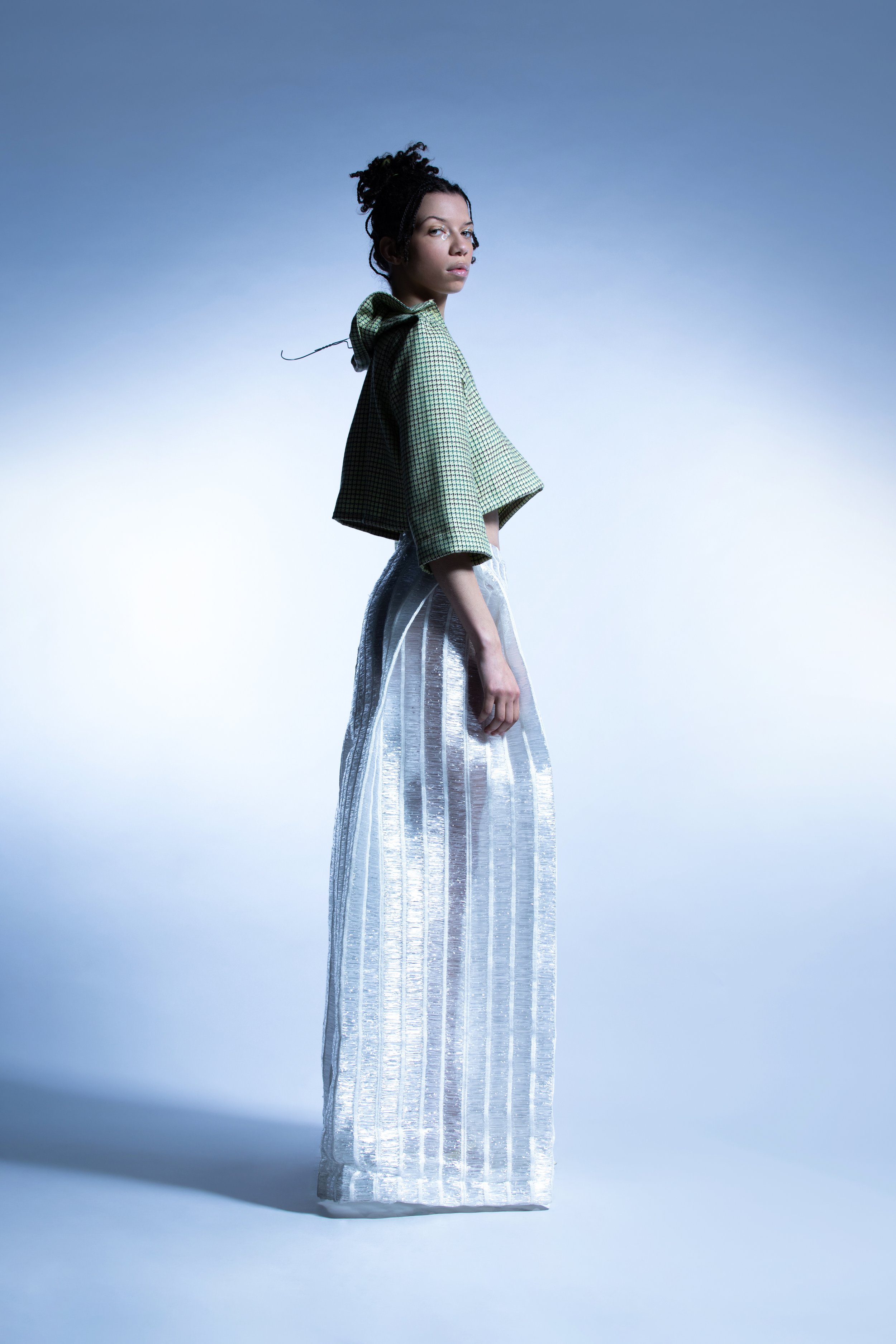 Model: @louisehenrion @nobabes.agency
Photographer: @leoni_jones
Fashion designer: @eva_laffut