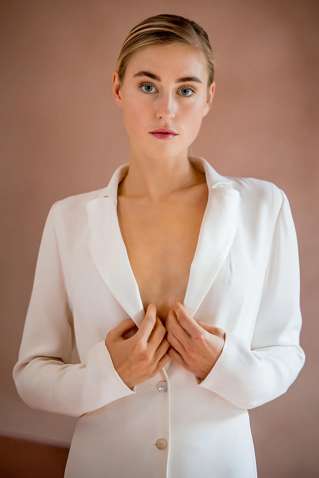 Clothing by Ayanne Ghent
Model Aminata Hoste
MUAH by Joy Brabant 
Picture by LUX Visual Storytellers