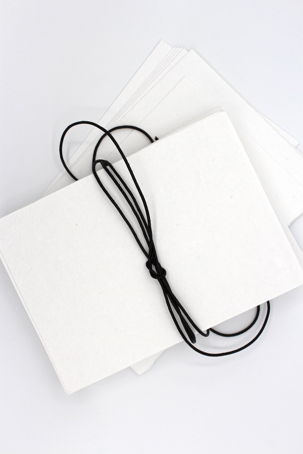 White, 5 x 7, 300 gsm – Deckle edge paper – Indian Cotton Paper Co.
