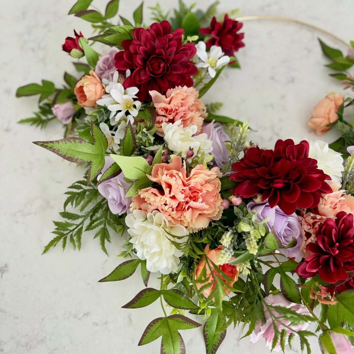 This is Kate!  #silkflowers #doorwreath #flowerartificial #springdecorations #creativeflowers