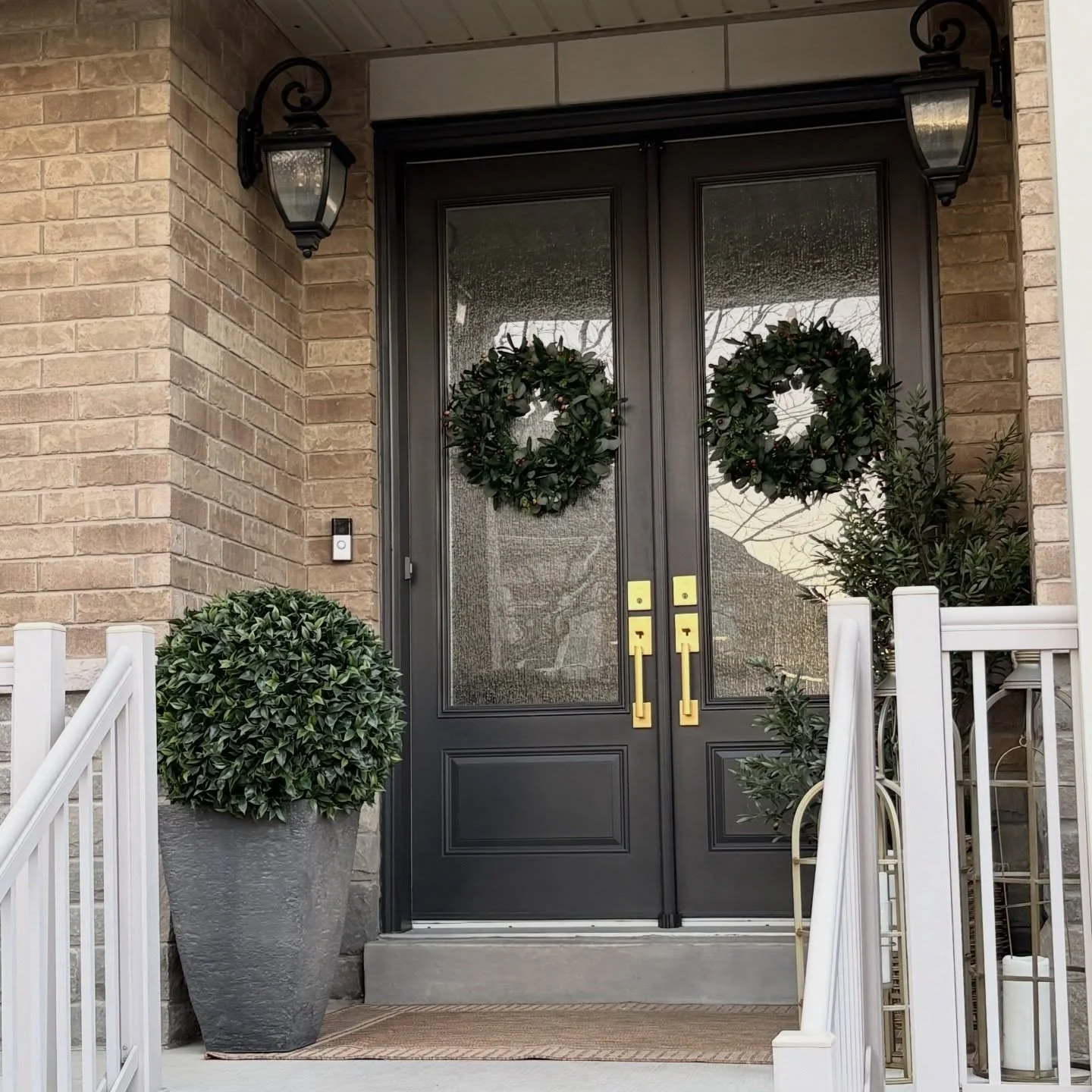 When one of your regulars requests a new pair of wreaths to match their existing porch olive tree, you get right to work. Love how this set turned out! All the lush greenery makes for a neutral vibe that can work for all seasons.