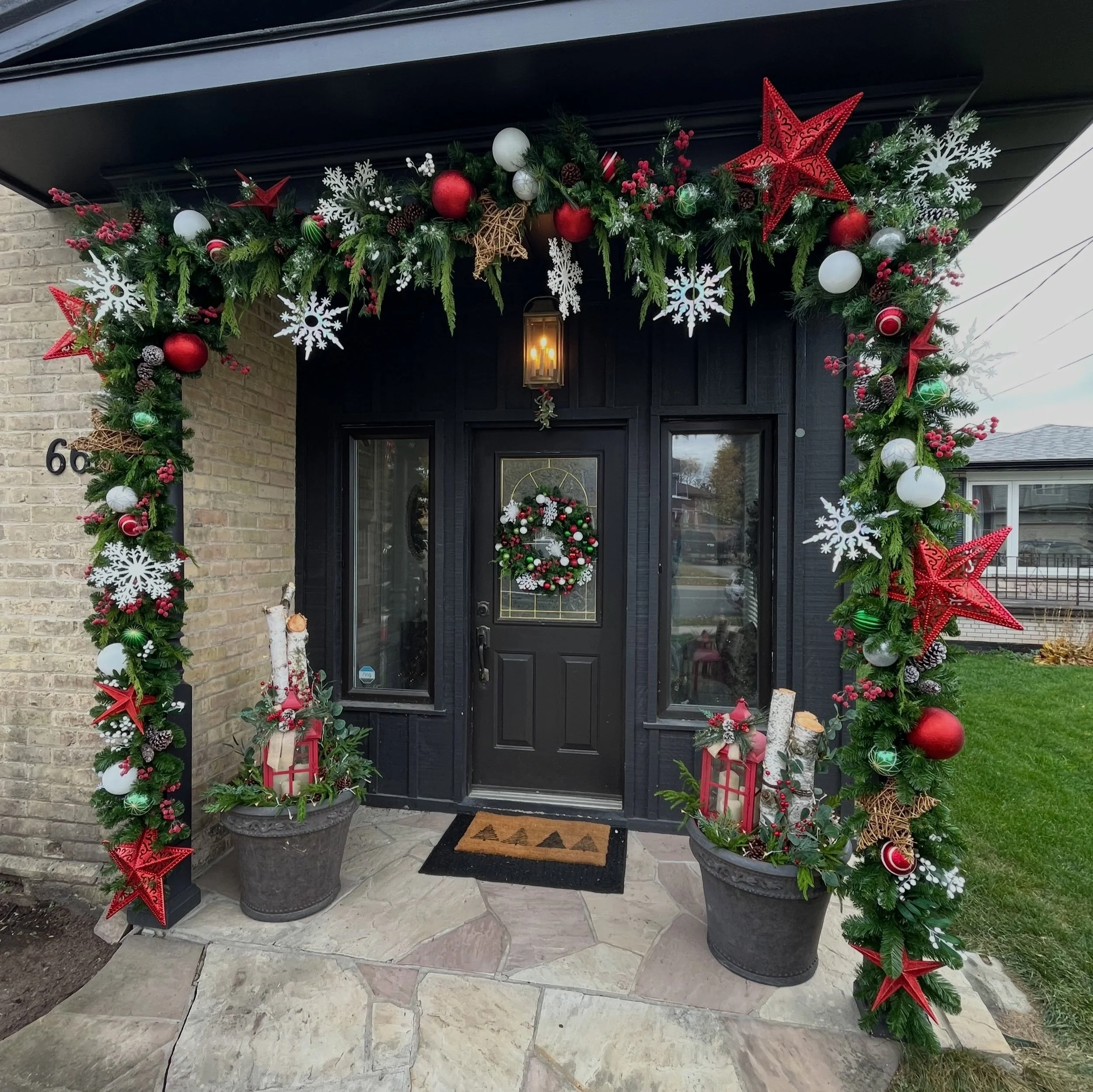 Winter Installs also include custom orders such as porch arches and swags, mantle garlands or centrepieces for your table decor. These arrangements are created using both fresh or faux greenery. The options for custom orders are endless, let&rsquo;s 