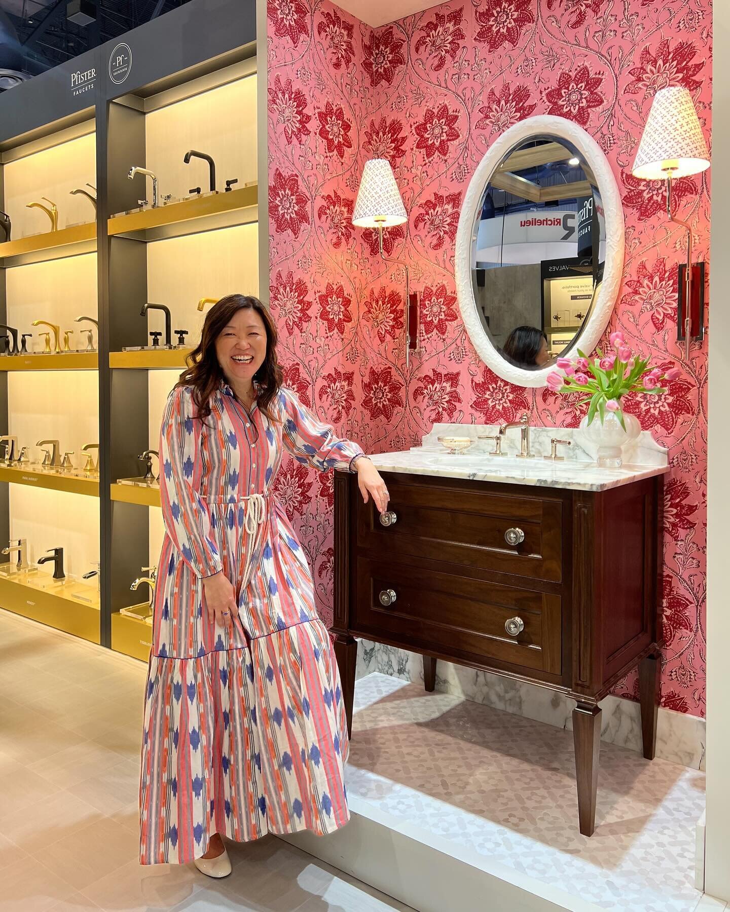 I had the most fabulous time @kbis_official this past week. Thank you so much @pfisterfaucets for having me! It was so fun to design this vignette around your beautiful #hillstone faucet and to join @evandmillard @chelseaskyeinteriors and @duvaldesig