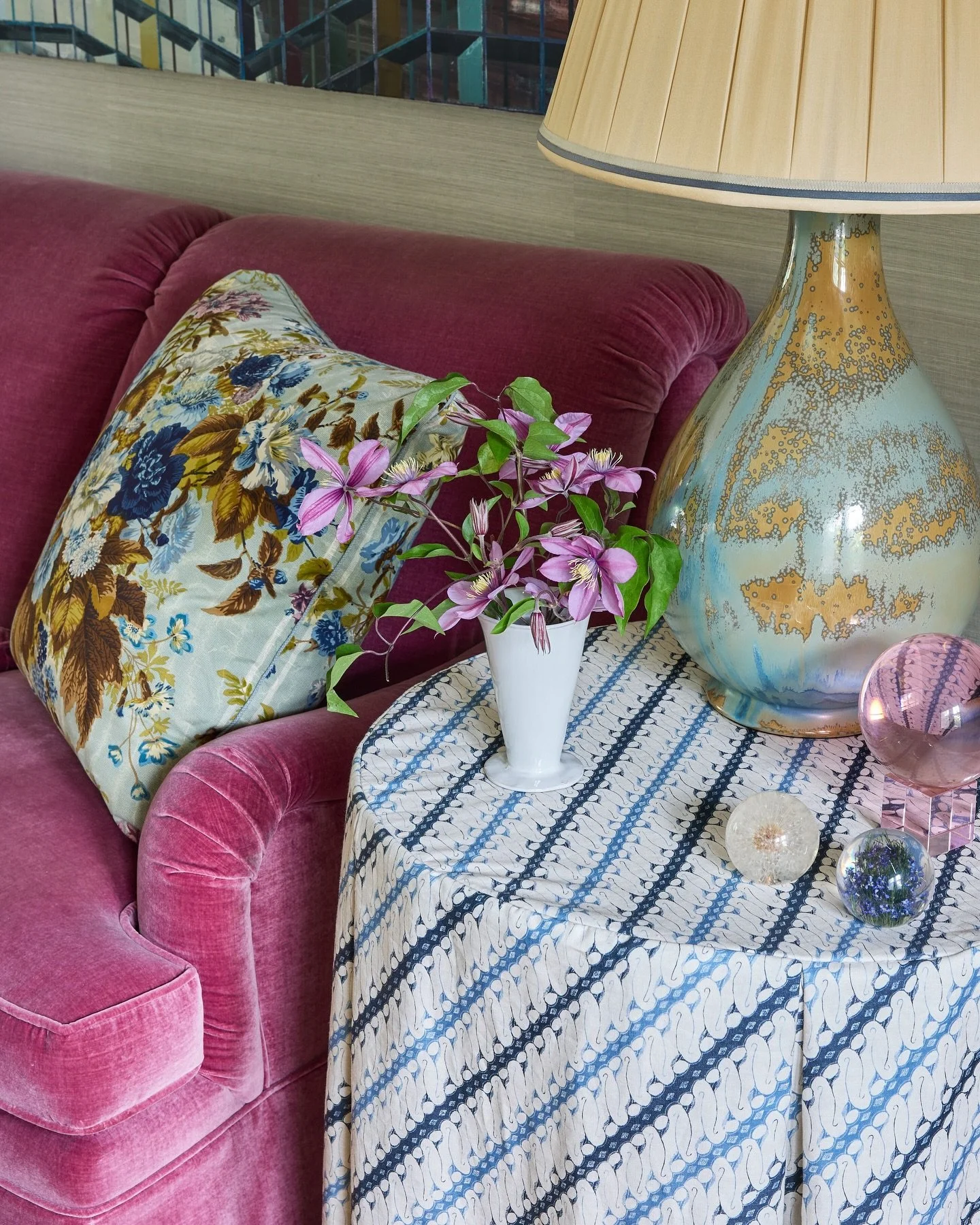 When your client already has a mulberry velvet sofa, it&rsquo;s a very good start. More to come of this project!
📷 @kirstenrfrancis