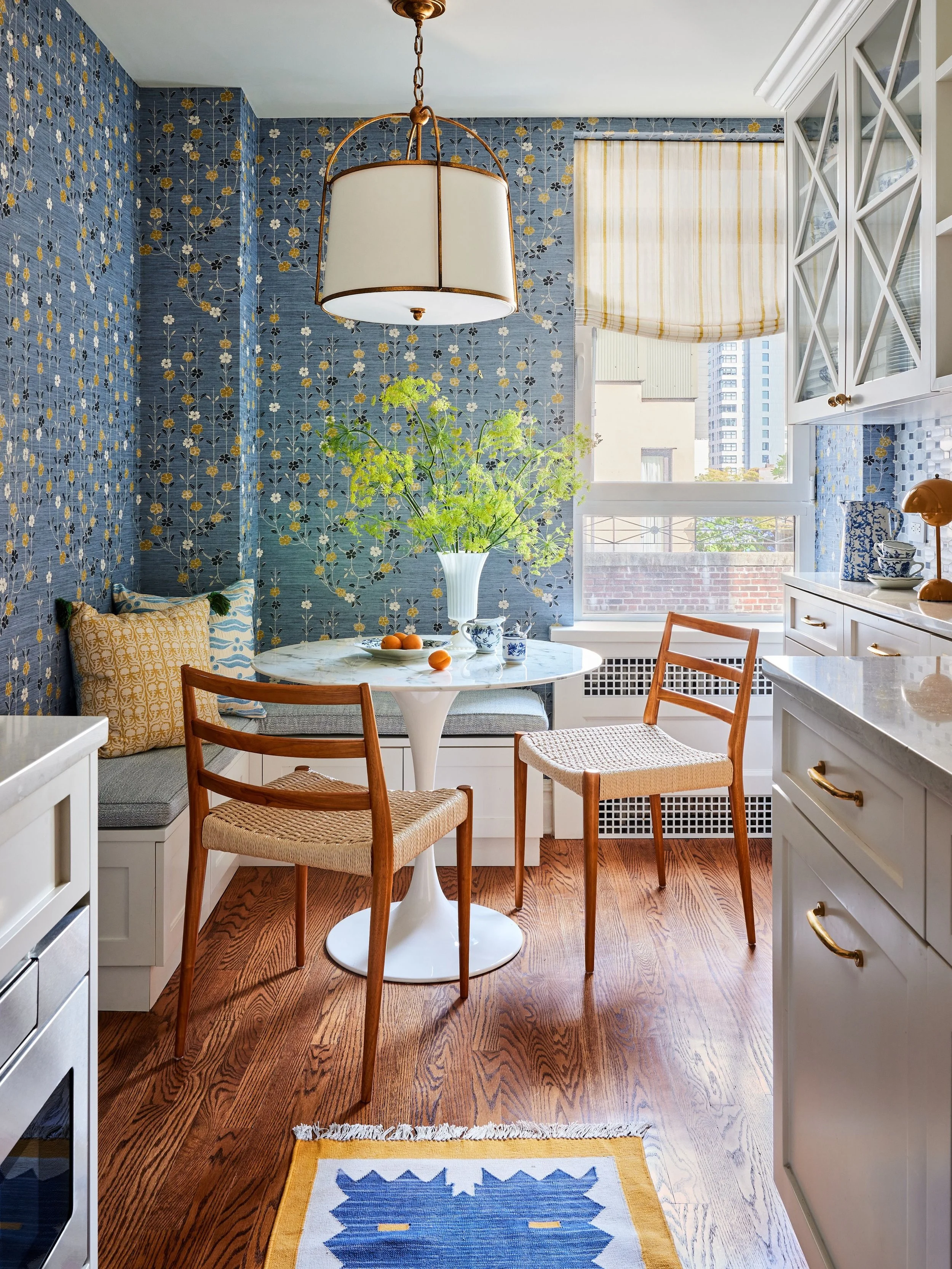 A sunny NYC breakfast nook. As featured in @luxemagazine.
📷 @kirstenrfrancis 
🍑 @anthony_amiano