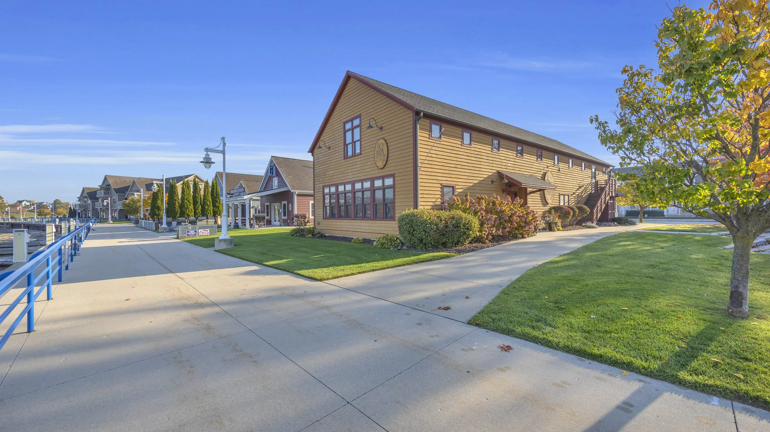 Front yard.jpg