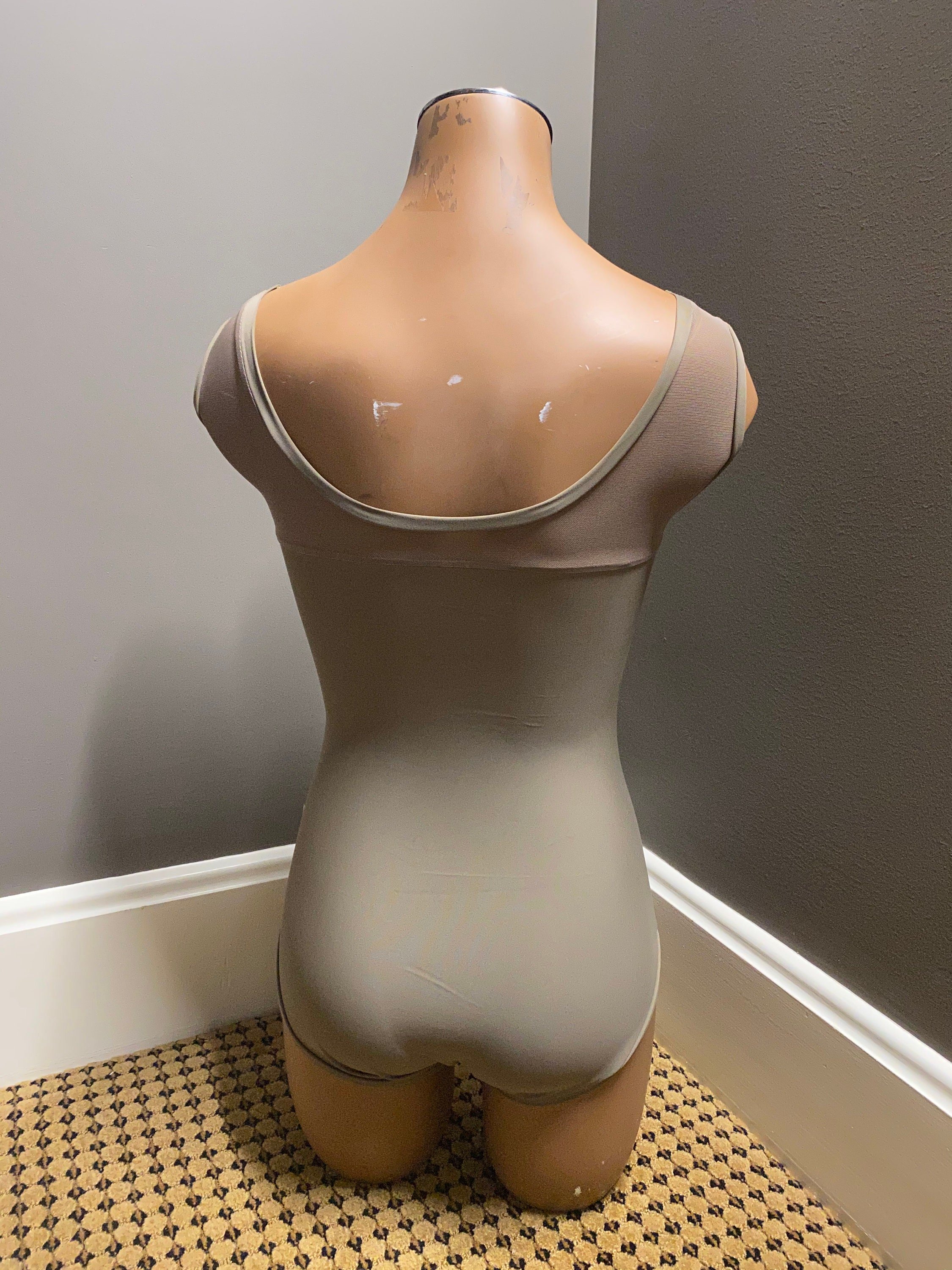 https://i.etsystatic.com/11077520/r/il/dcfa2f/2661626685/il_fullxfull.2661626685_nok3.jpg
