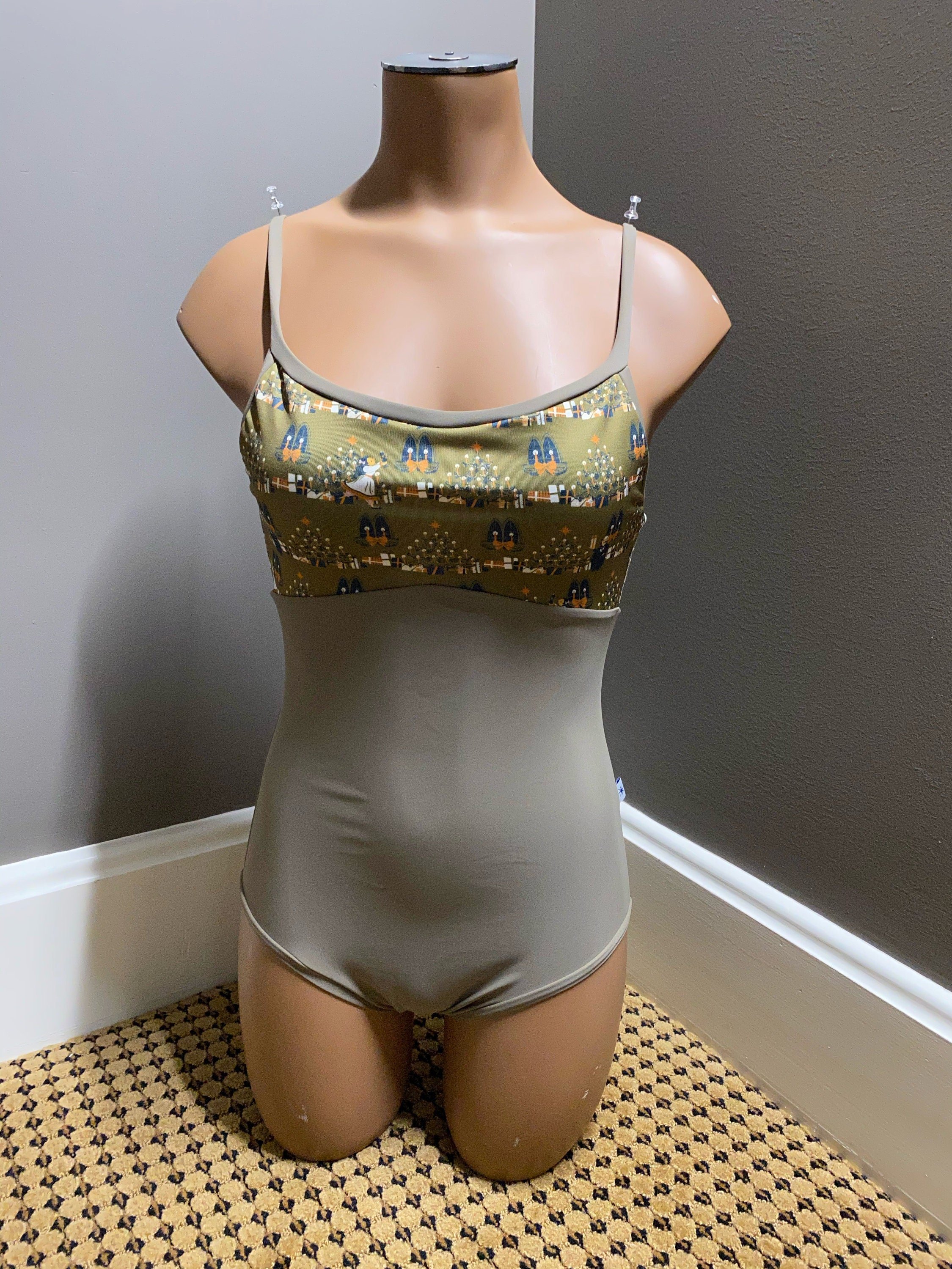 https://i.etsystatic.com/11077520/r/il/f44f80/2651140654/il_fullxfull.2651140654_i3nm.jpg