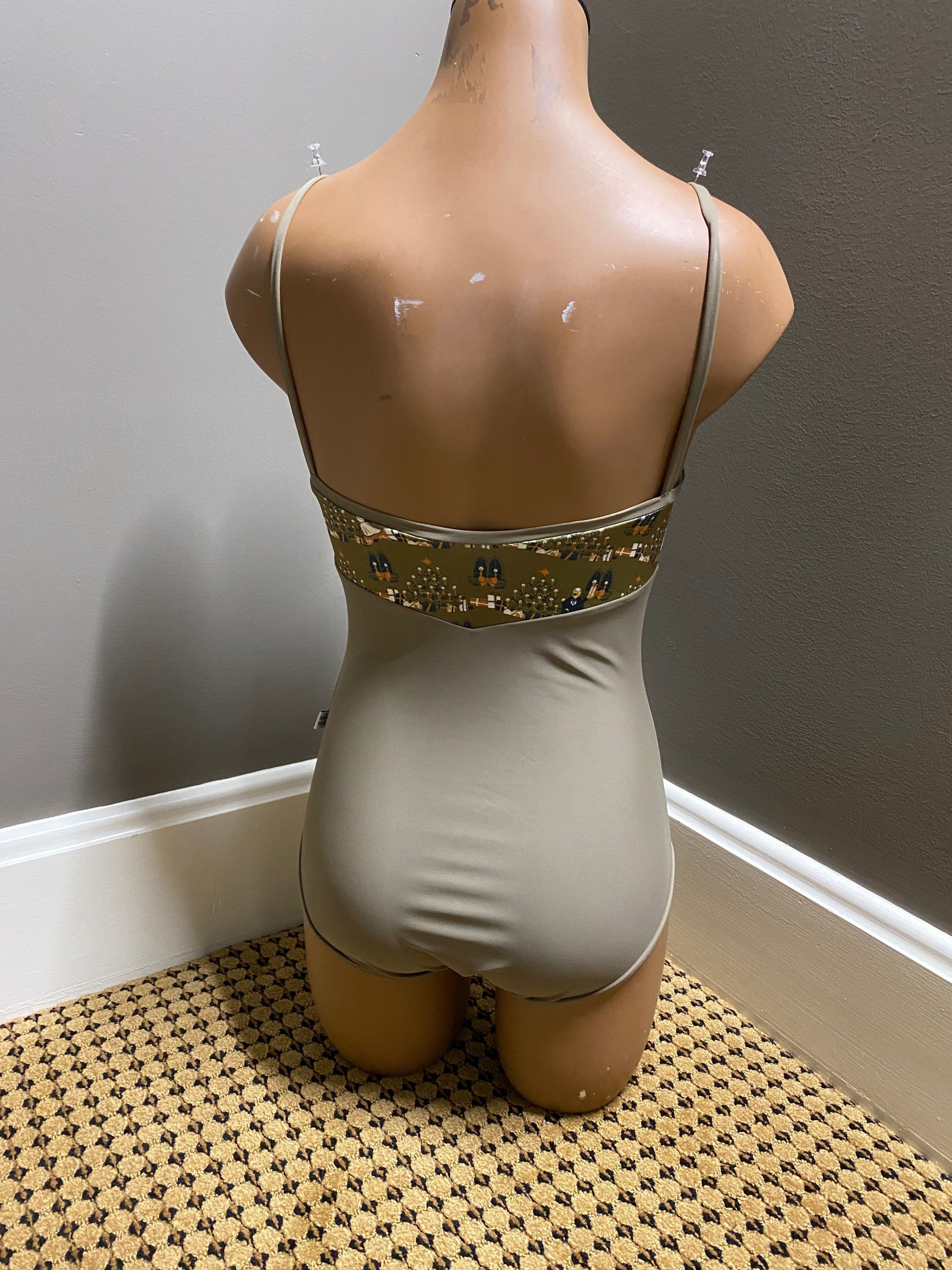 https://i.etsystatic.com/11077520/r/il/957725/2651551852/il_fullxfull.2651551852_qu31.jpg