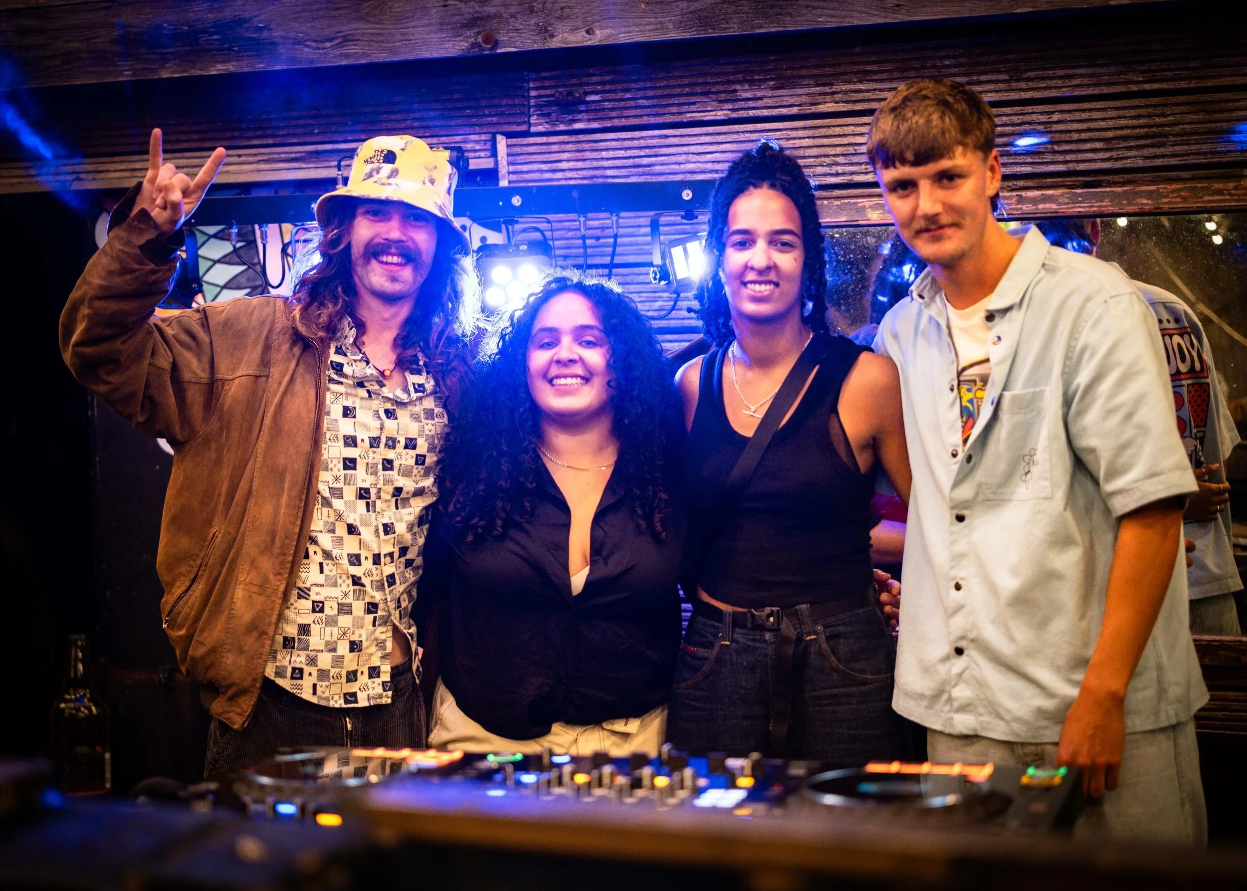 CLOSING FESTIVAL CLUB  with Coastal Movement &amp; LoveSmoke