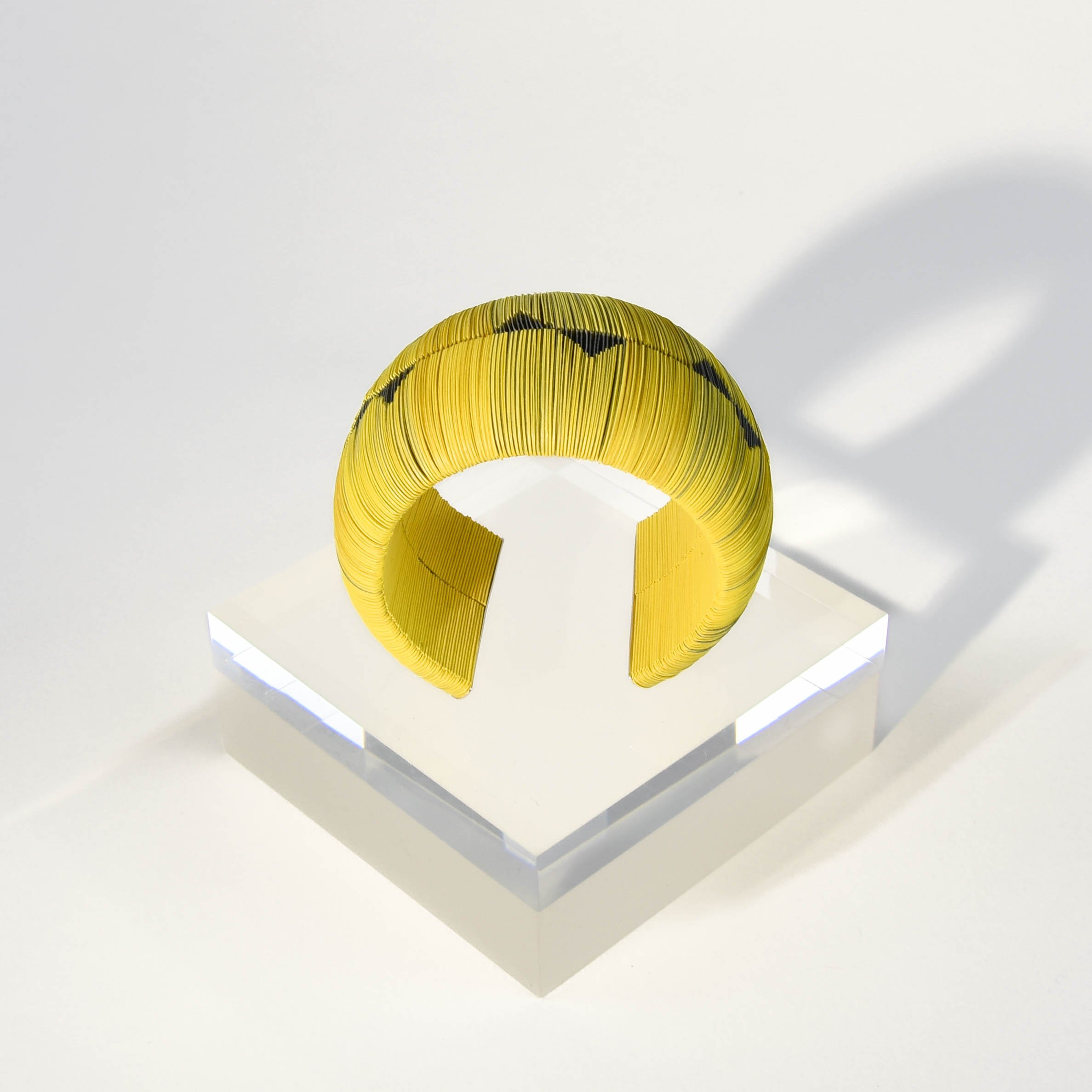yellow bangle 06.jpg