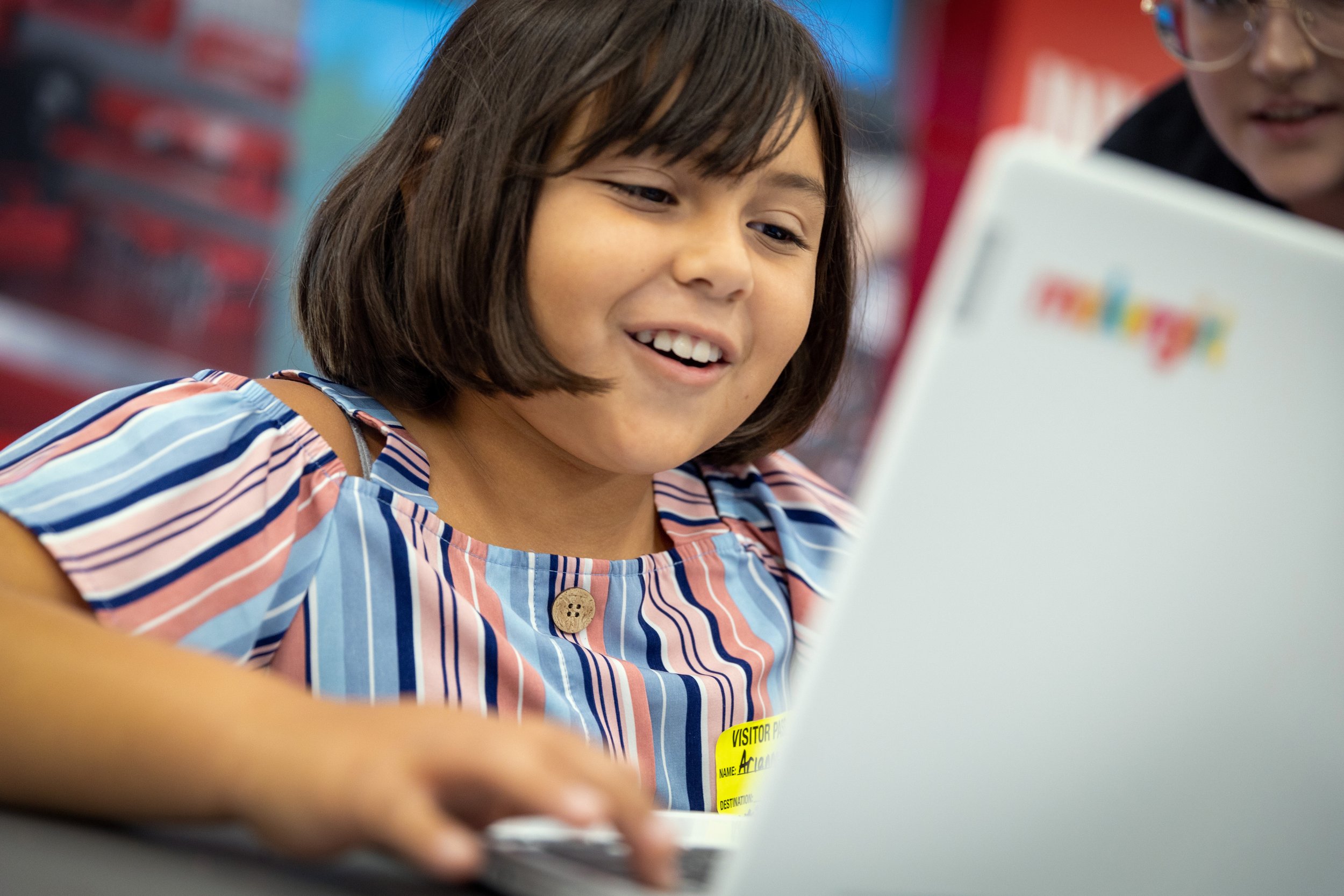 Something to Flip about — MakerGirl Goes Mobile educates 600+ students in less than 6 weeks