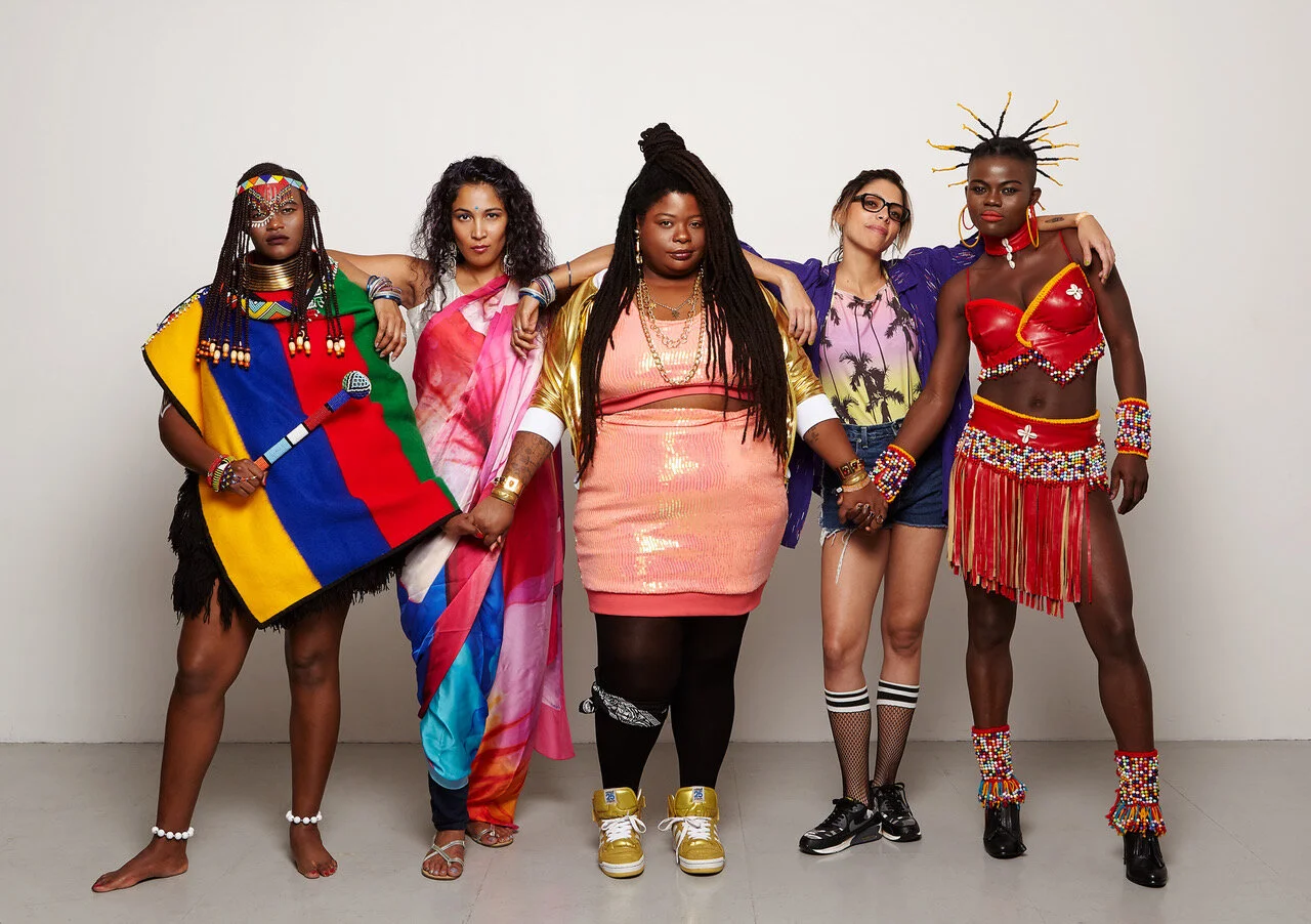 GRRRL, une collaboration mondiale