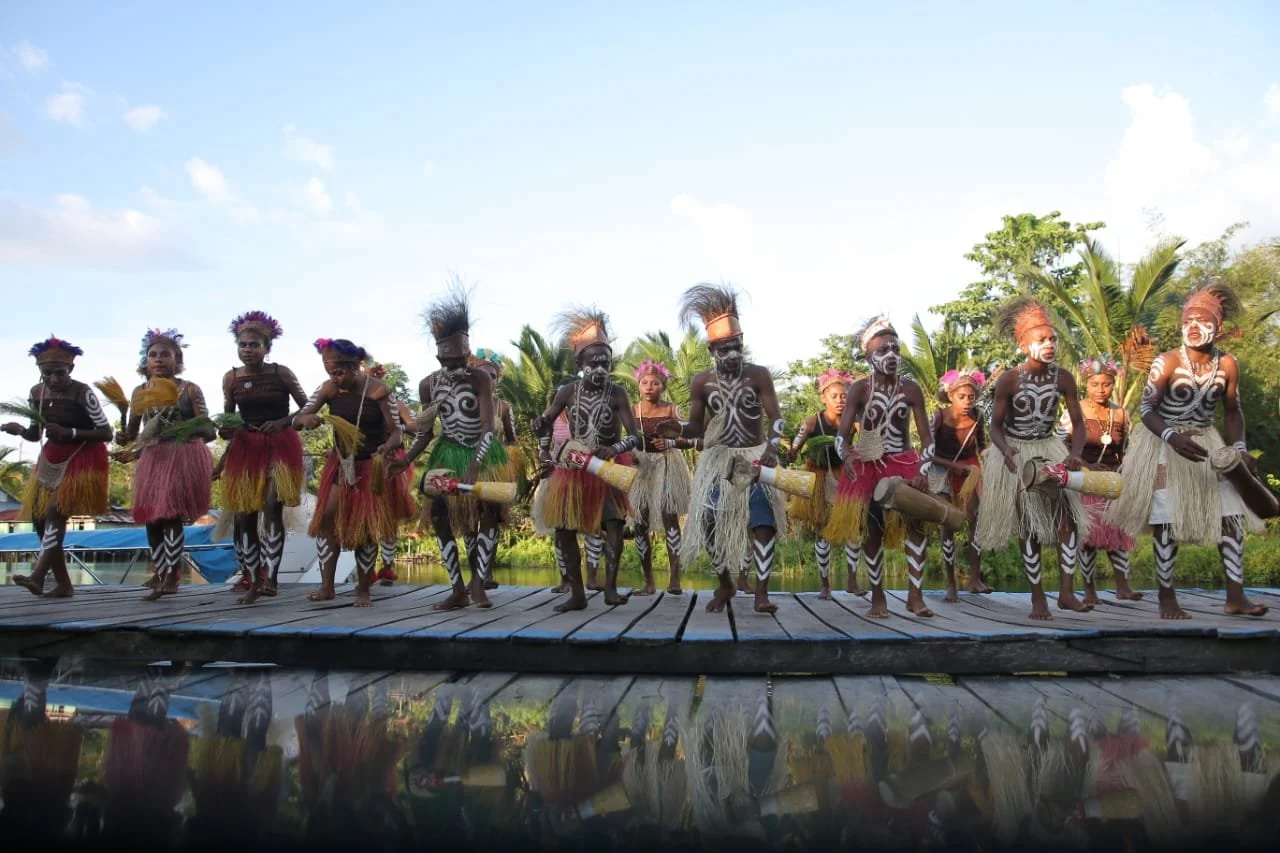 Alyakha Art Center / Indonesia