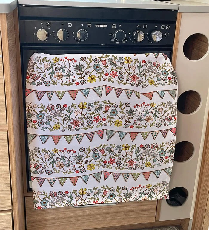 Fun, bright and cheerful kitchen tea towel