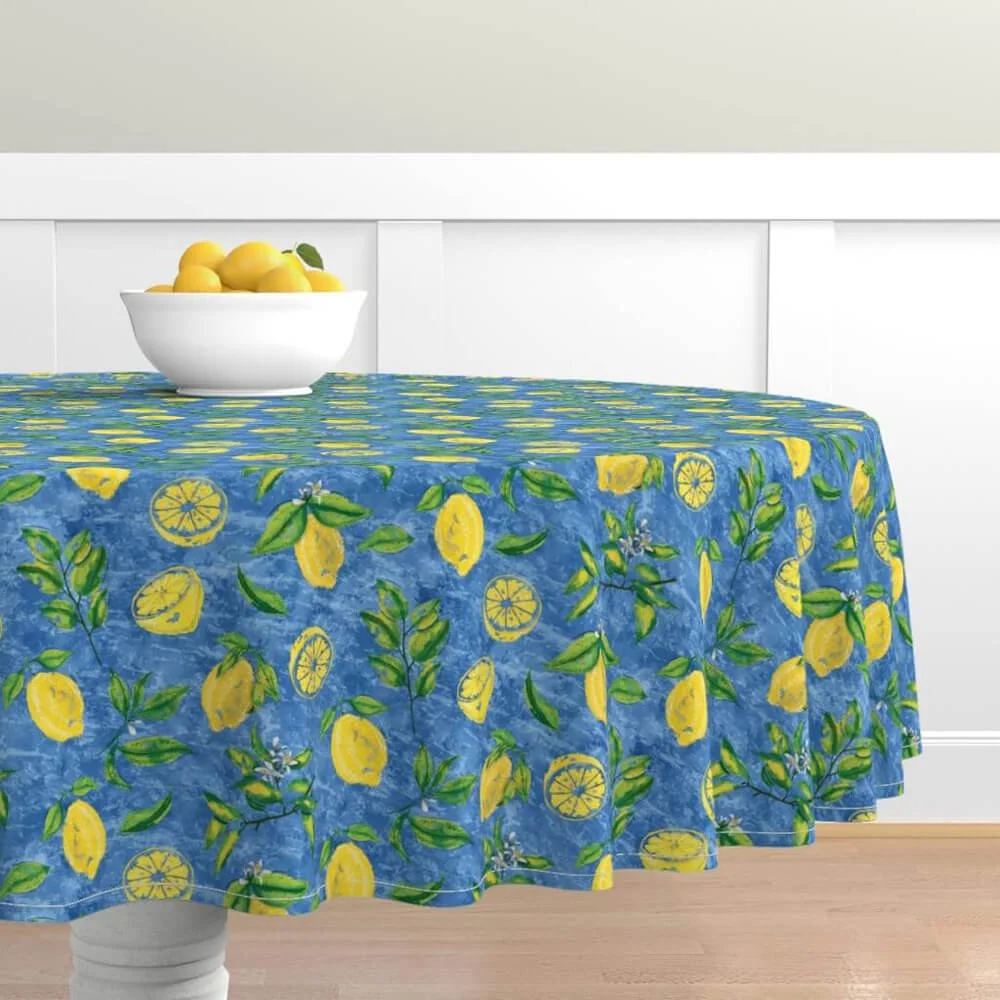 lemons sky dark Round Tablecloth bygaylemccabe