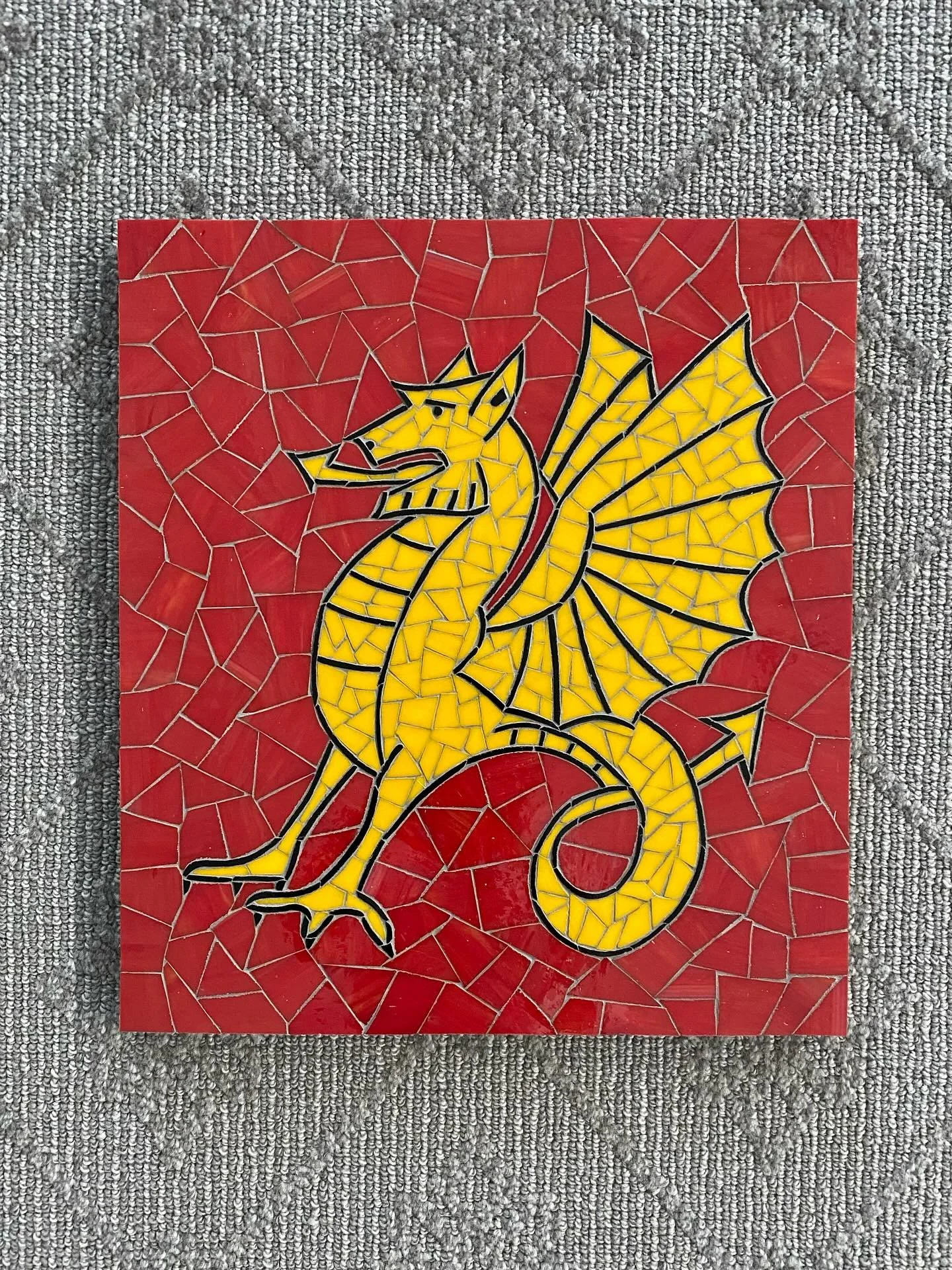 Delivered the Wyvern Family Crest to a family in FL. I love the colors! In medieval symbolism, wyverns represent power, strength and perseverance. Finished size: 14&rdquo; x 15 1/2&rdquo;

#mosaic #glassmosaic #familycrestmosaic #mosaicfamilycrest #d