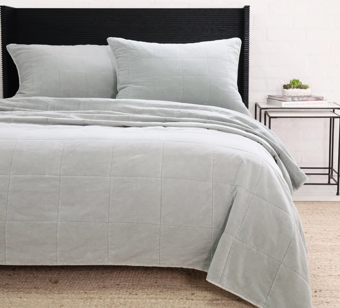AMSTERDAM BIG PILLOW WITH INSERT - Alexandra Lauren Home Collection