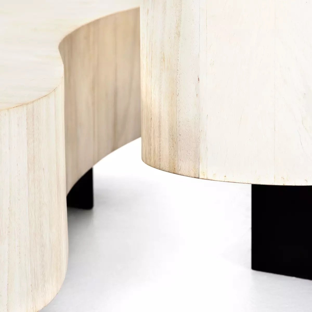 AVETT COFFEE TABLE - Alexandra Lauren Home Collection