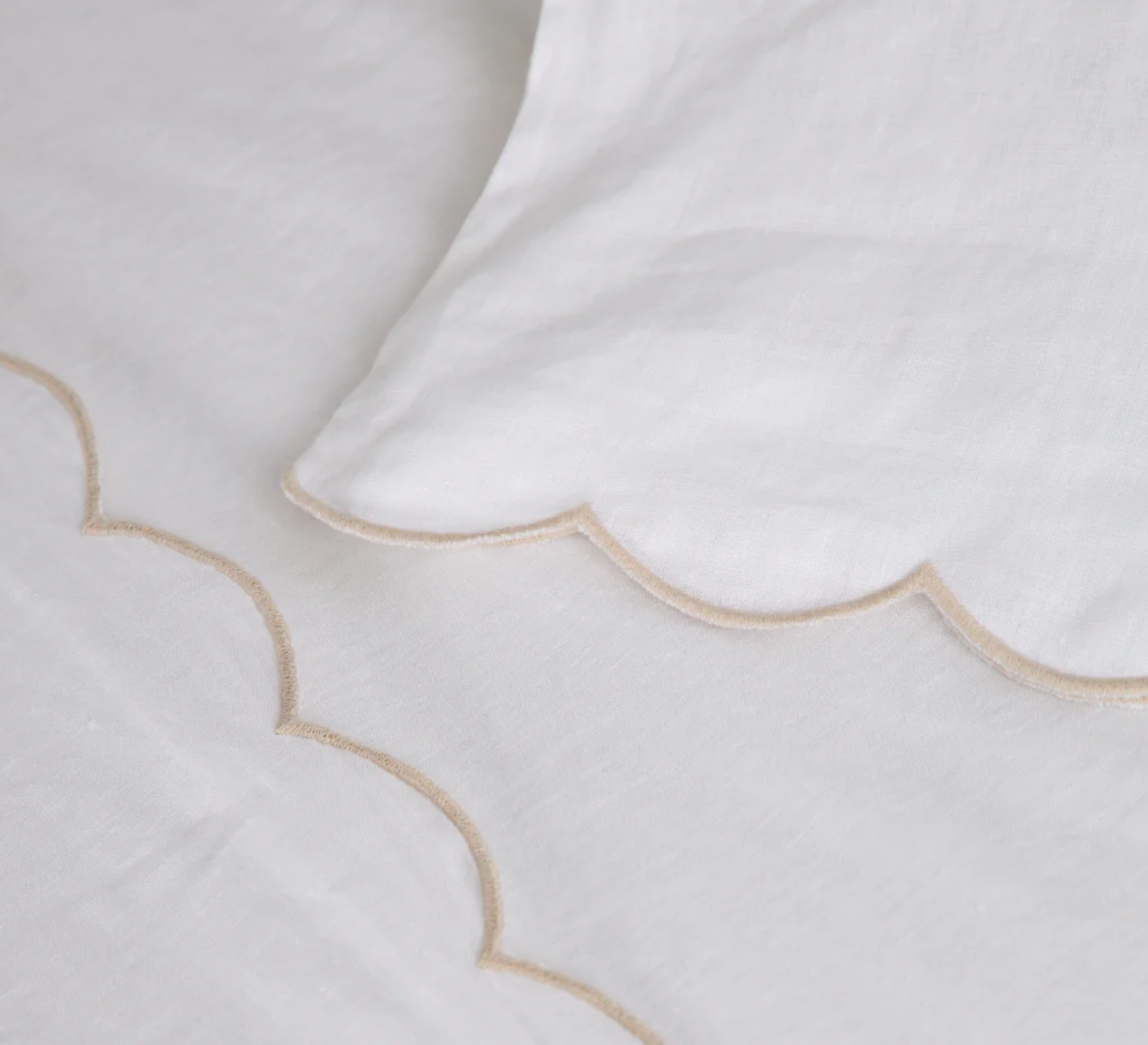 KELLY LINEN SHEET SET - Alexandra Lauren Home Collection