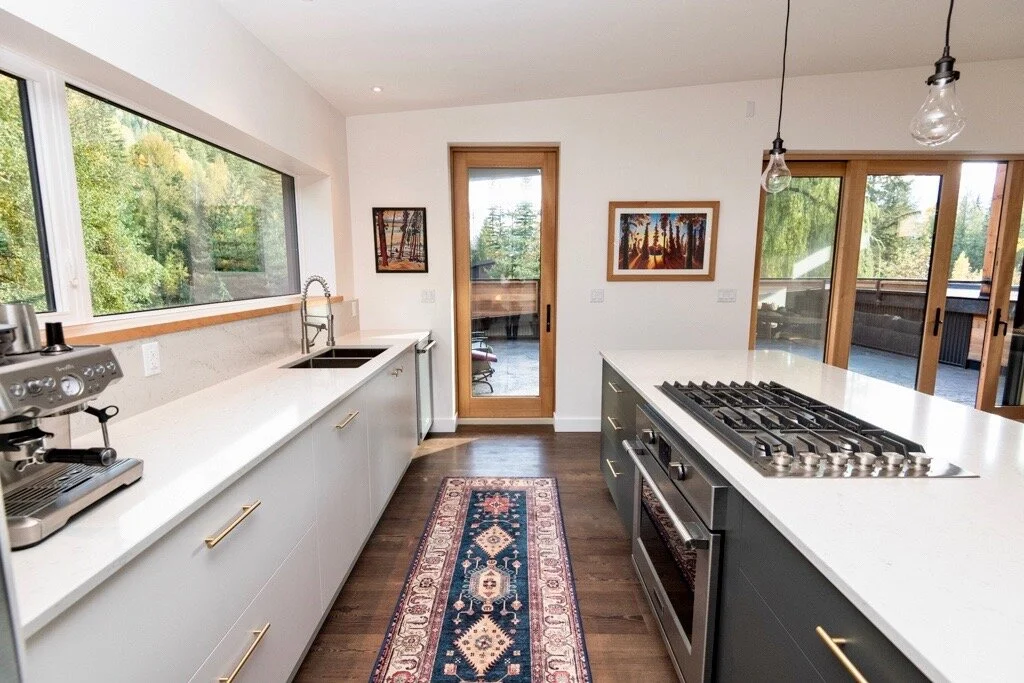 Revelstoke Vacation Rental — Revelstoke Spruce Tip Lodge