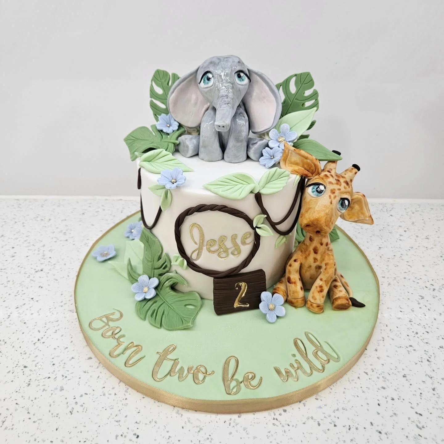Another animal cake with cute sugar models went out this weekend! Thank you for coming back for another cake order with us Georgia x
.
.
.
#animalsofinstagram #cakestagram #cakeboss #liverpooleats#studio8cakes #independentbusiness#instacake #beautif